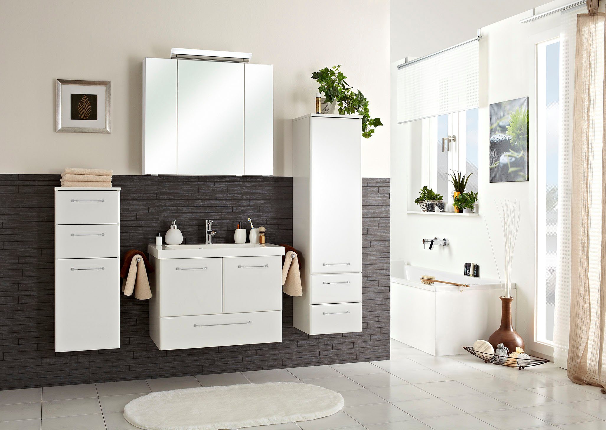 Saphir Halfhoge kast Quickset badkamermeubel 35 cm breed, 1 deur, 2 laden, 2 planken Badkamer-halfhoge kast inclusief deurdemper, grepen in glanzend chroom