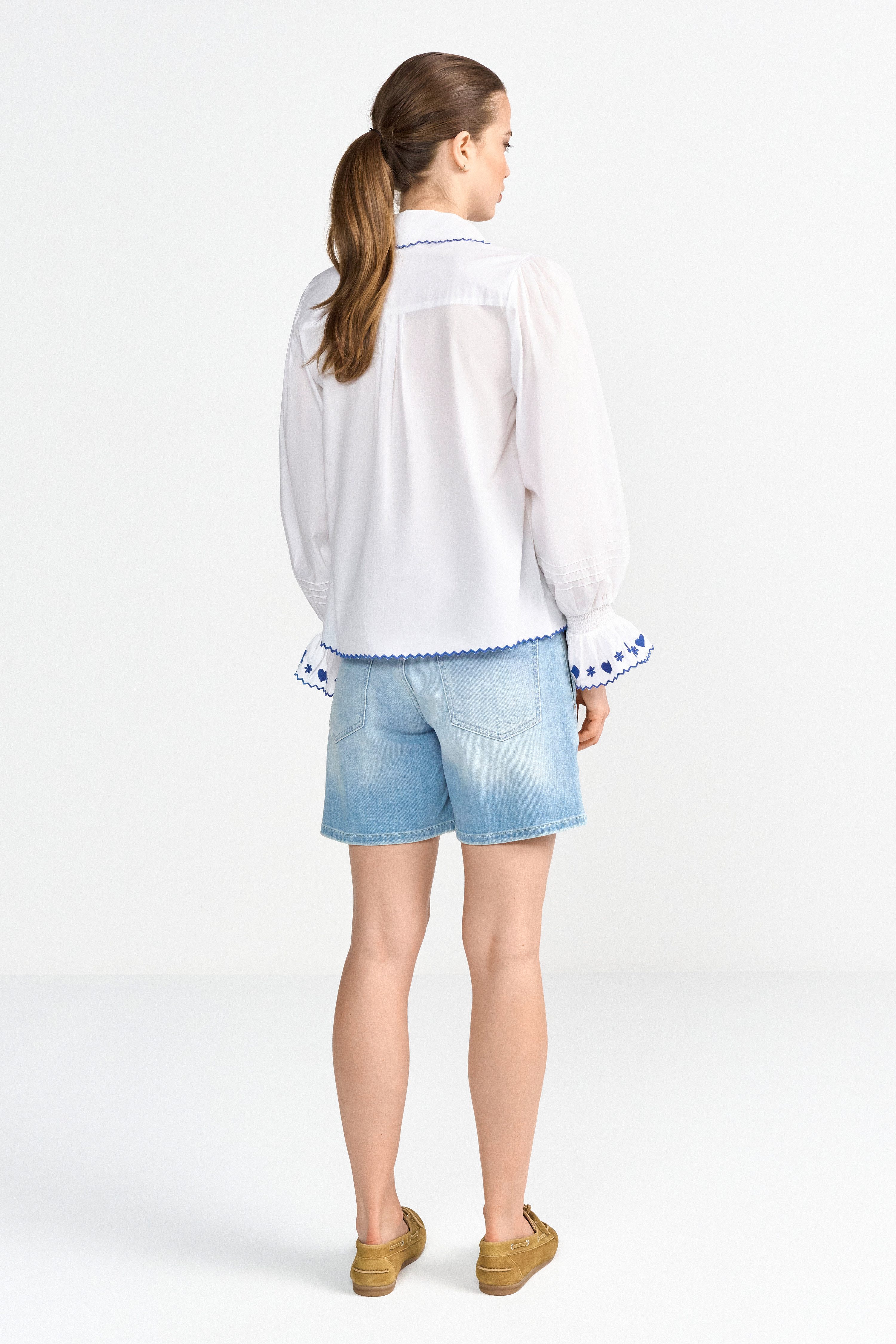 Rich & Royal Short
