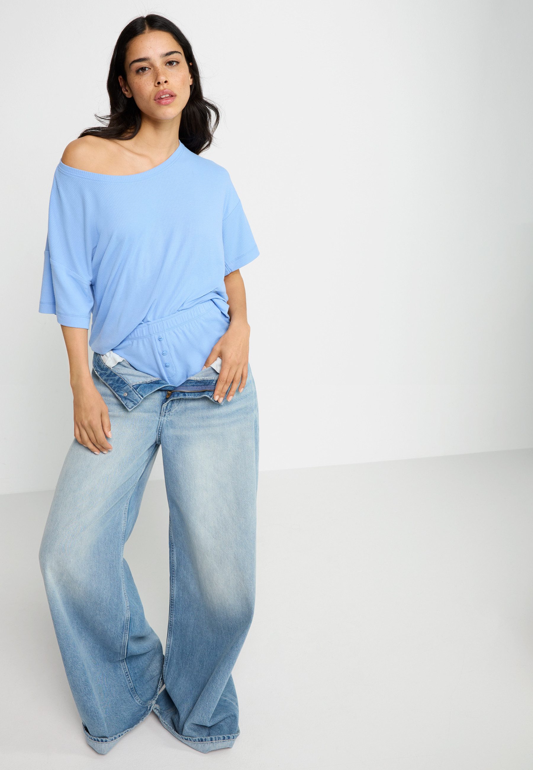LSCN by LASCANA Shortama met kleine sierknoopsluiting (2-delig)