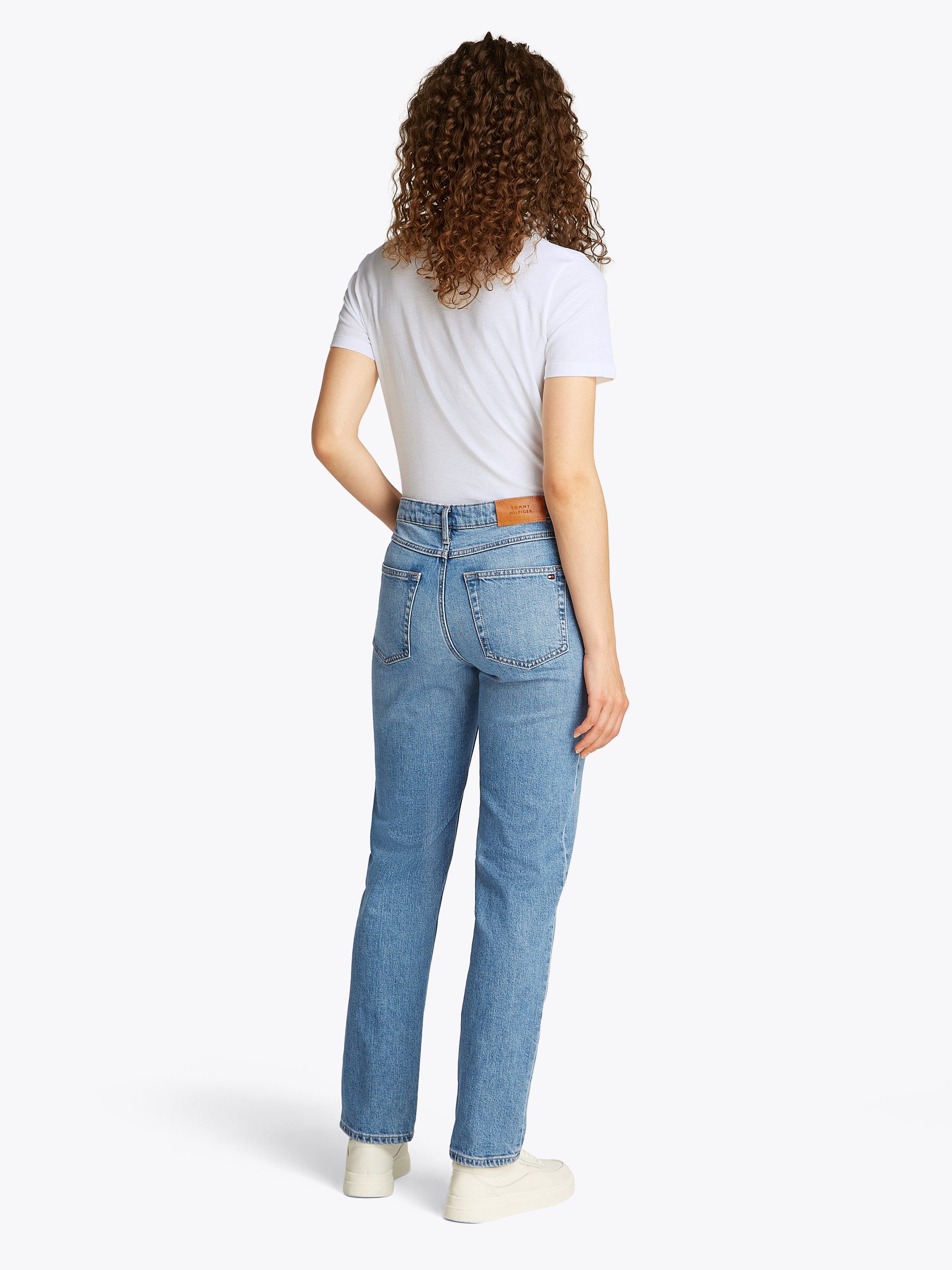 Tommy Hilfiger Straight jeans CLASSIC STRAIGHT RW ECRU met logo-badge, in enkel-lengte