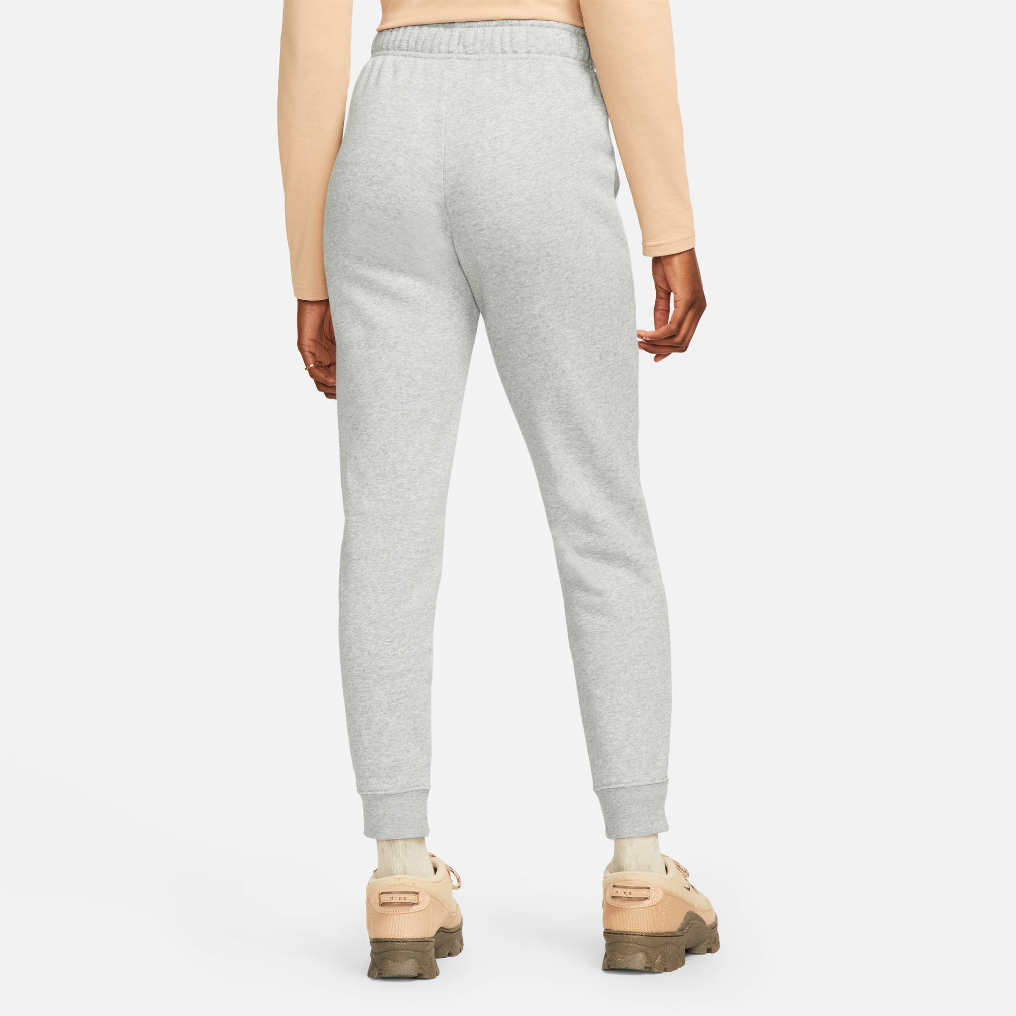 Nike Sportswear Joggingbroek Club Fleece Women's Mid-Rise Slim Joggers