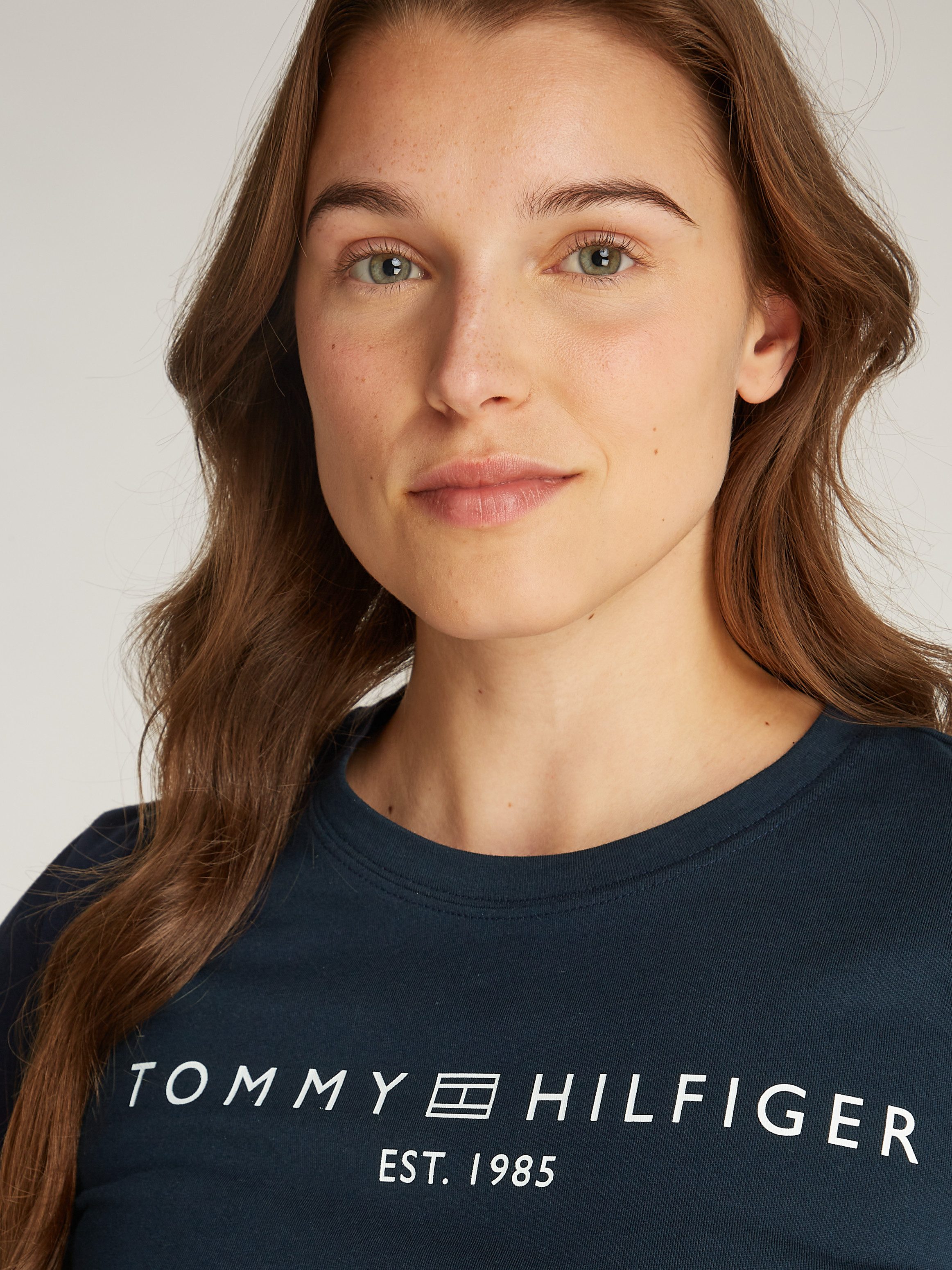 Tommy Hilfiger Shirt met lange mouwen REG CORP LOGO C-NK LS met een logo-opschrift