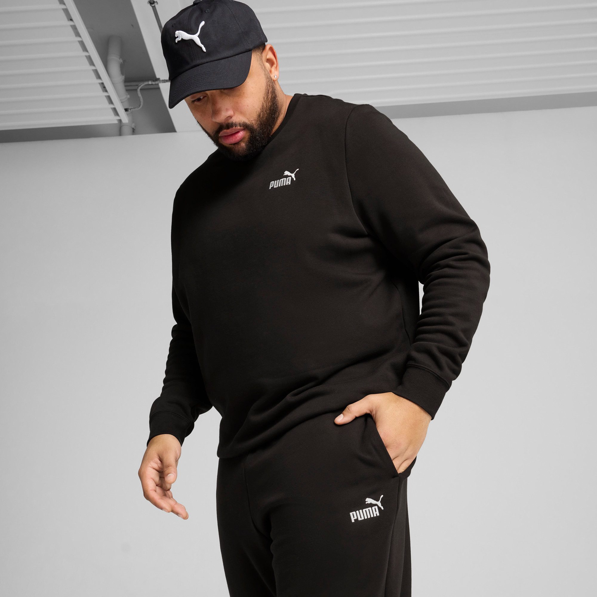 PUMA Trainingsbroek ESS NO. 1 LOGO SWEATPANTS FL CL