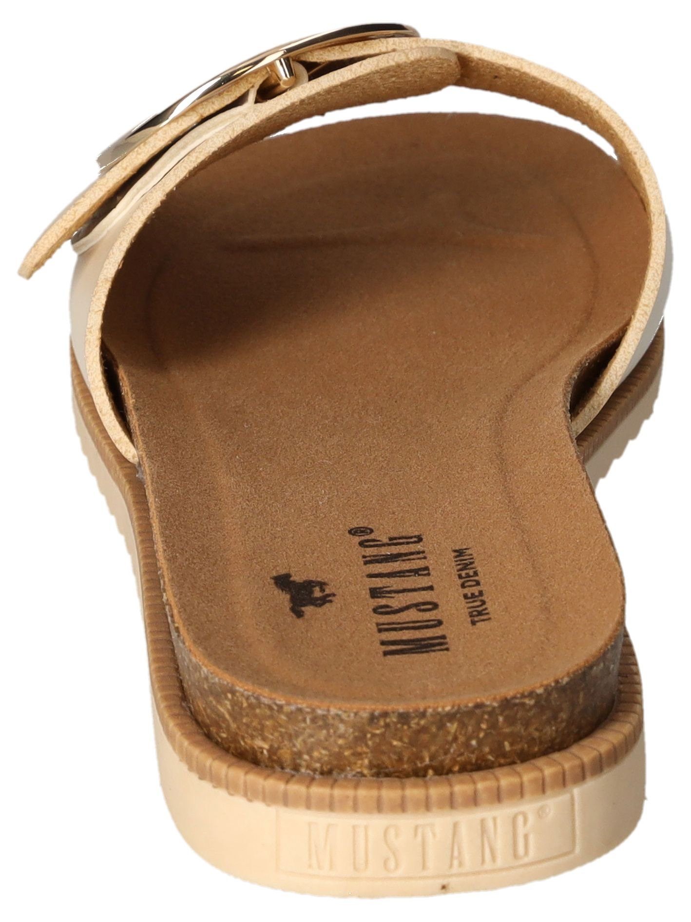 Mustang Shoes Slippers , zomerschoen, slippers, badschoen met opvallende sluiting