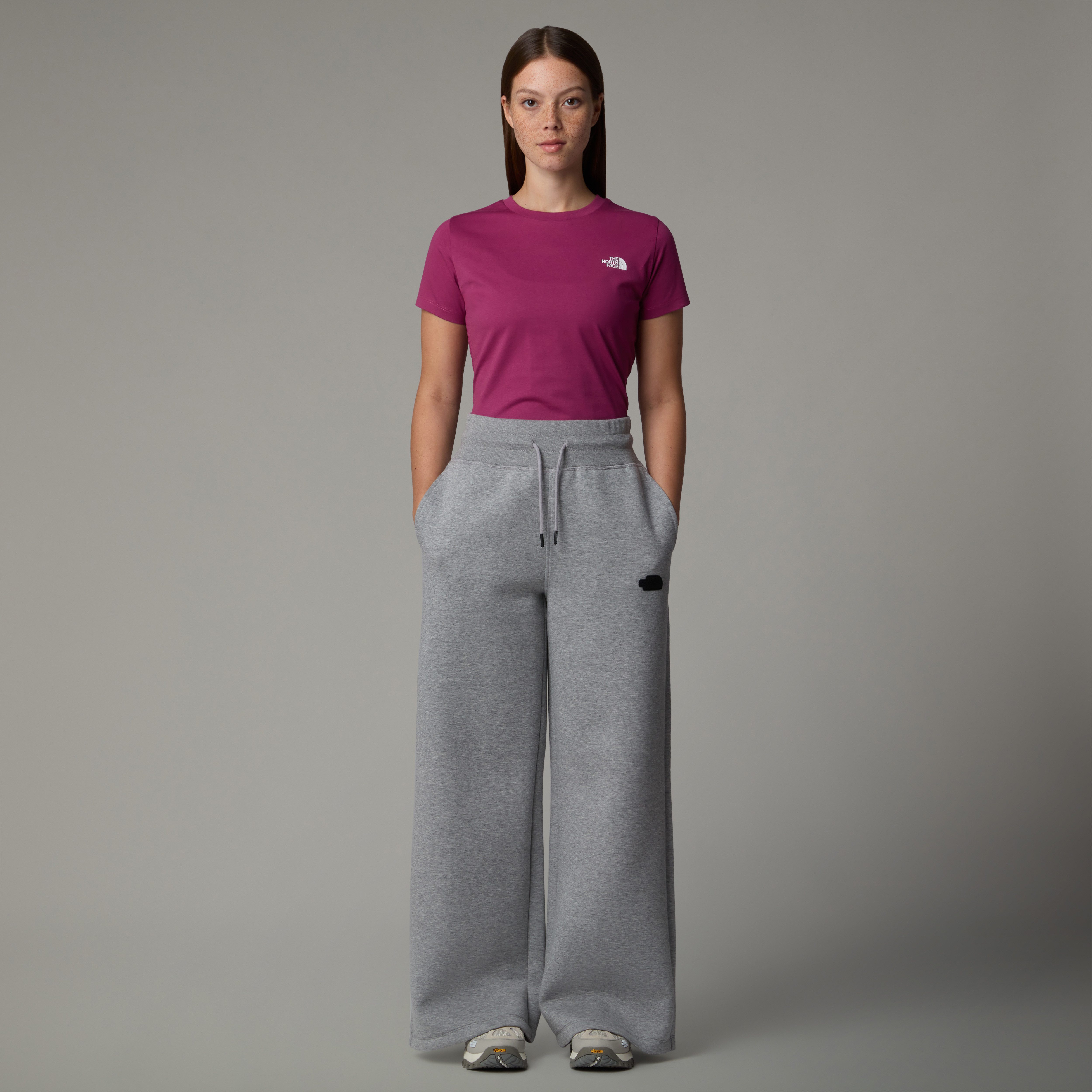 The North Face T-shirt W S/S SIMPLE DOME SLIM TEE (1-delig)