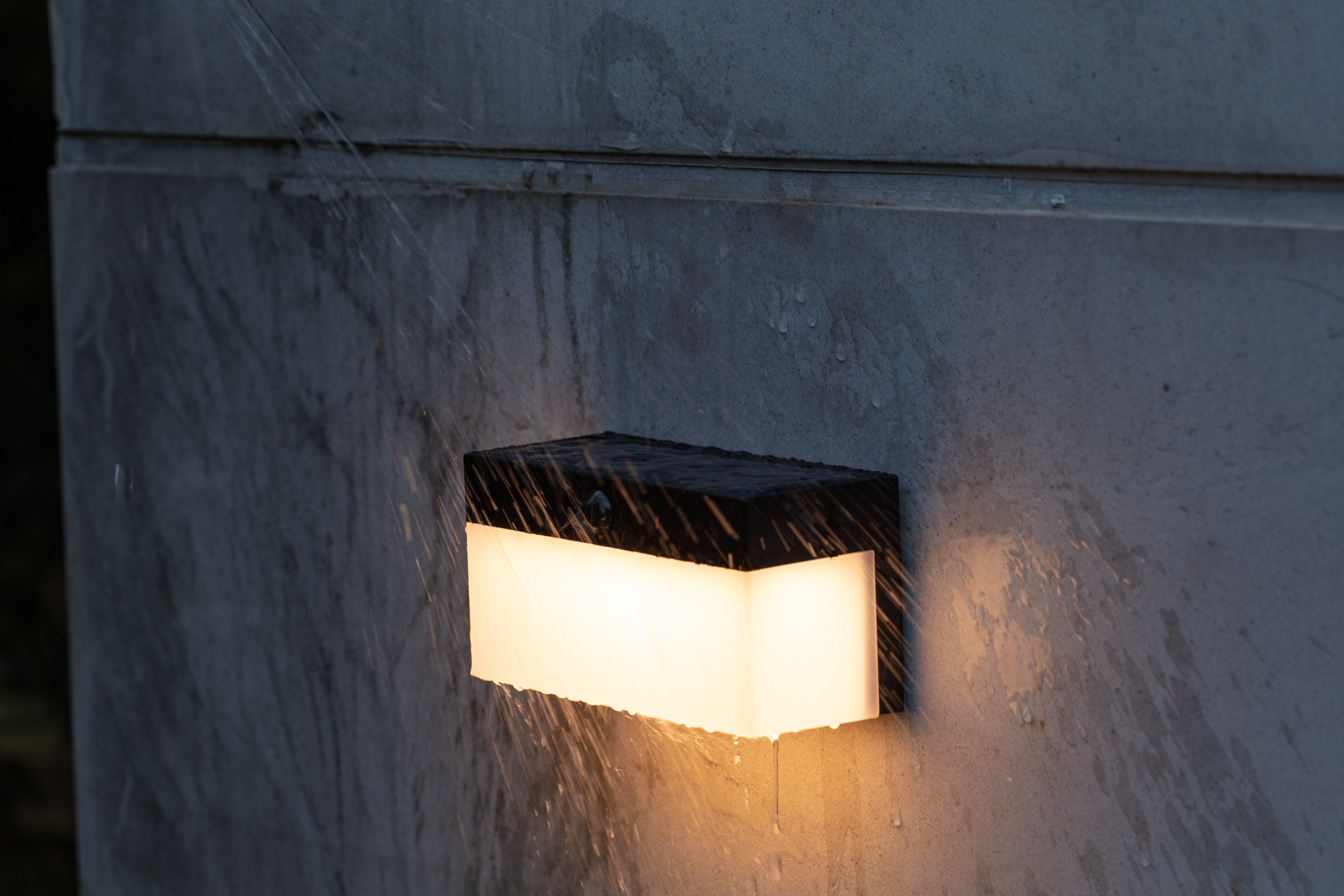 LUTEC Led-solarlamp LED-zonne-energie wandlamp FRAN