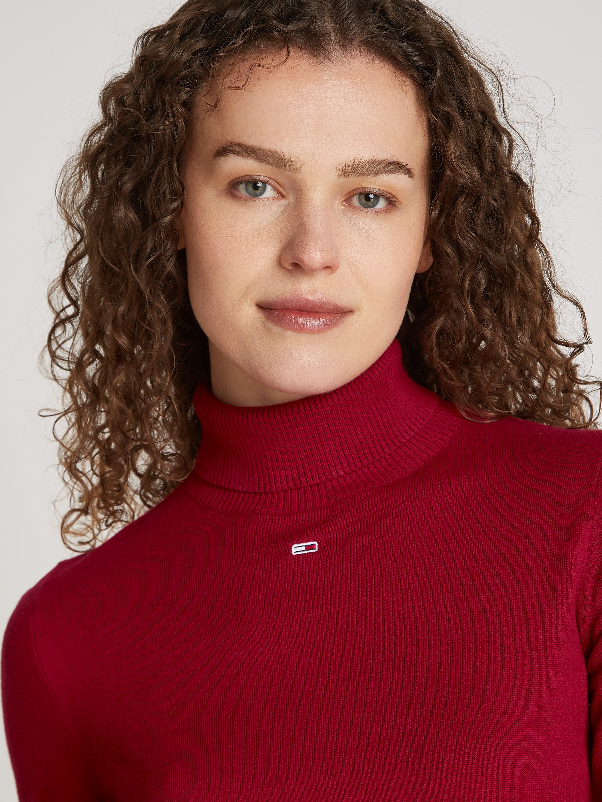 Tommy Jeans Curve Coltrui TJW ESSENTIAL TRTLNK SWEATER EXT