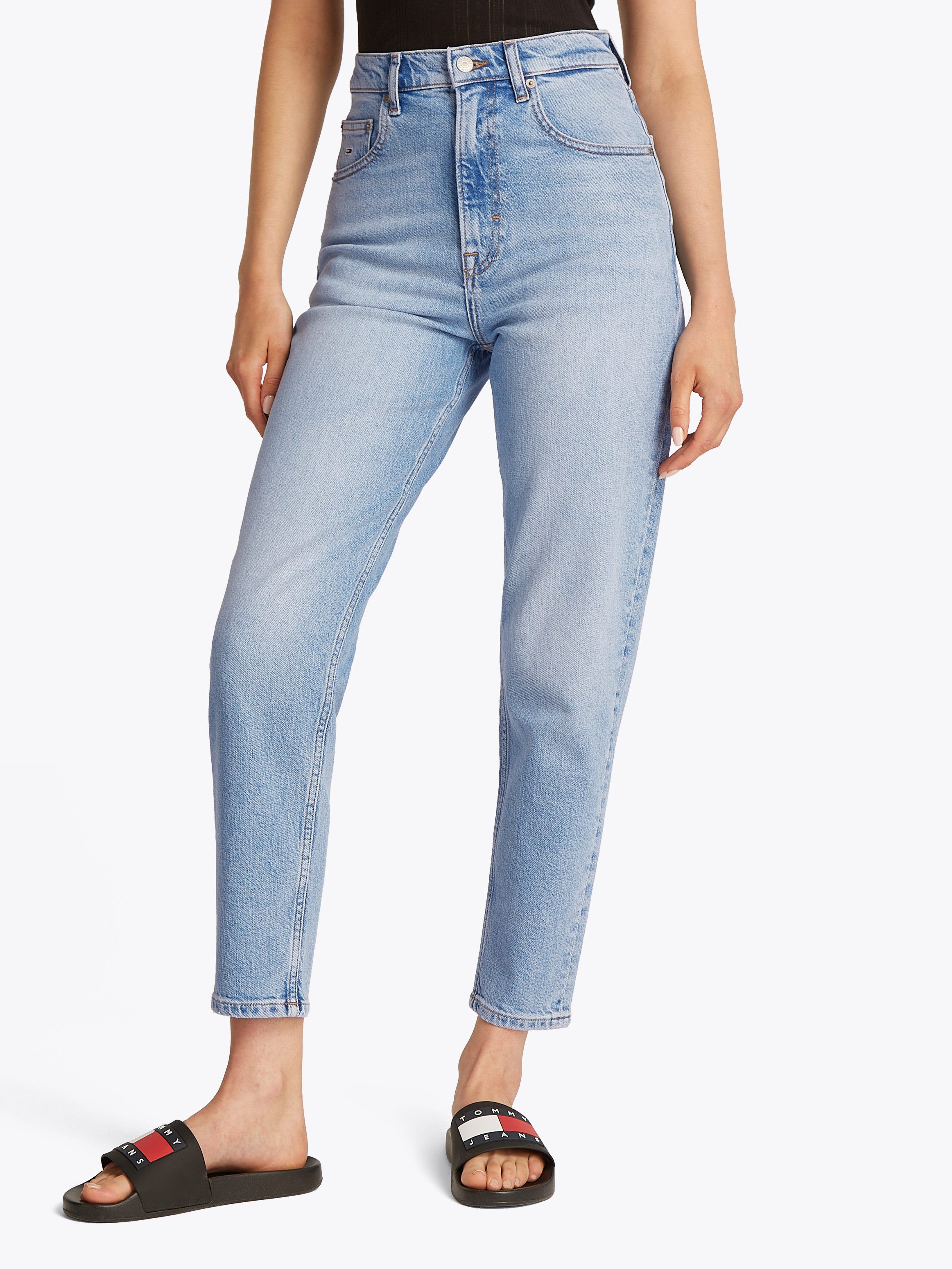 TOMMY JEANS Mom jeans High waist - Mom-Jeans Tapered met logo-borduurwerk, in enkelvrije lengte