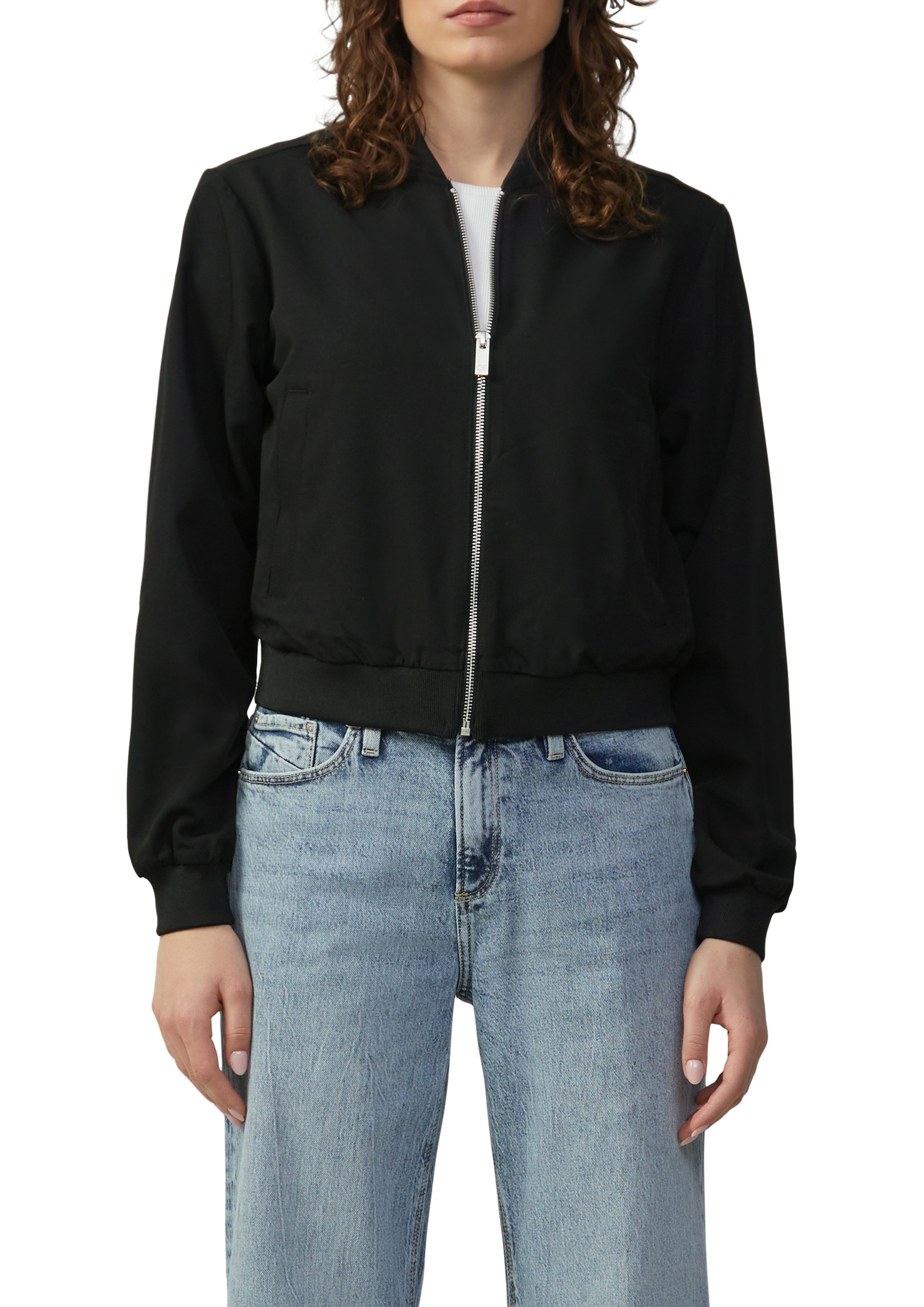 Q/S designed by Blouson met ribboorden