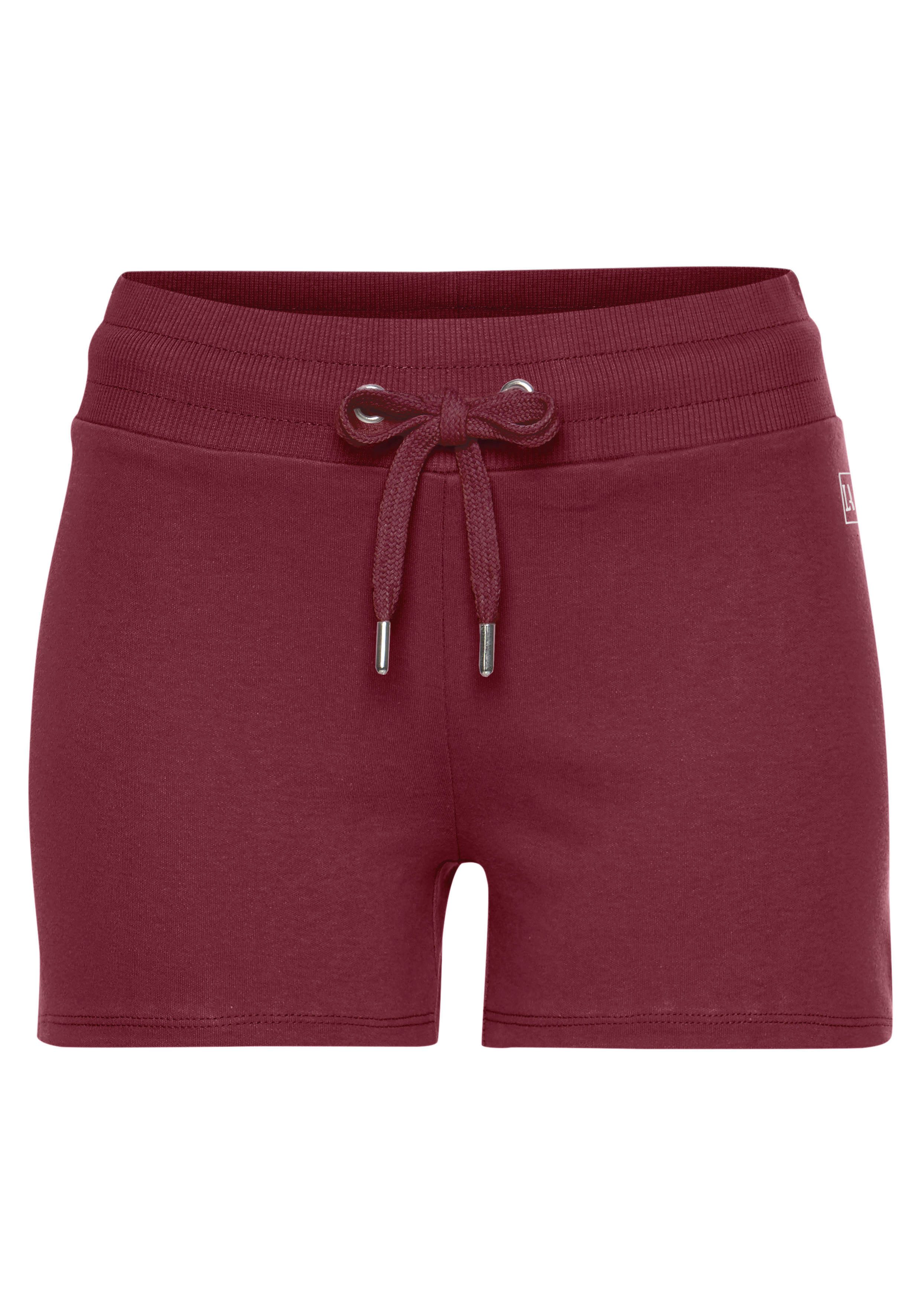 active by Lascana Short met zijsplitjes