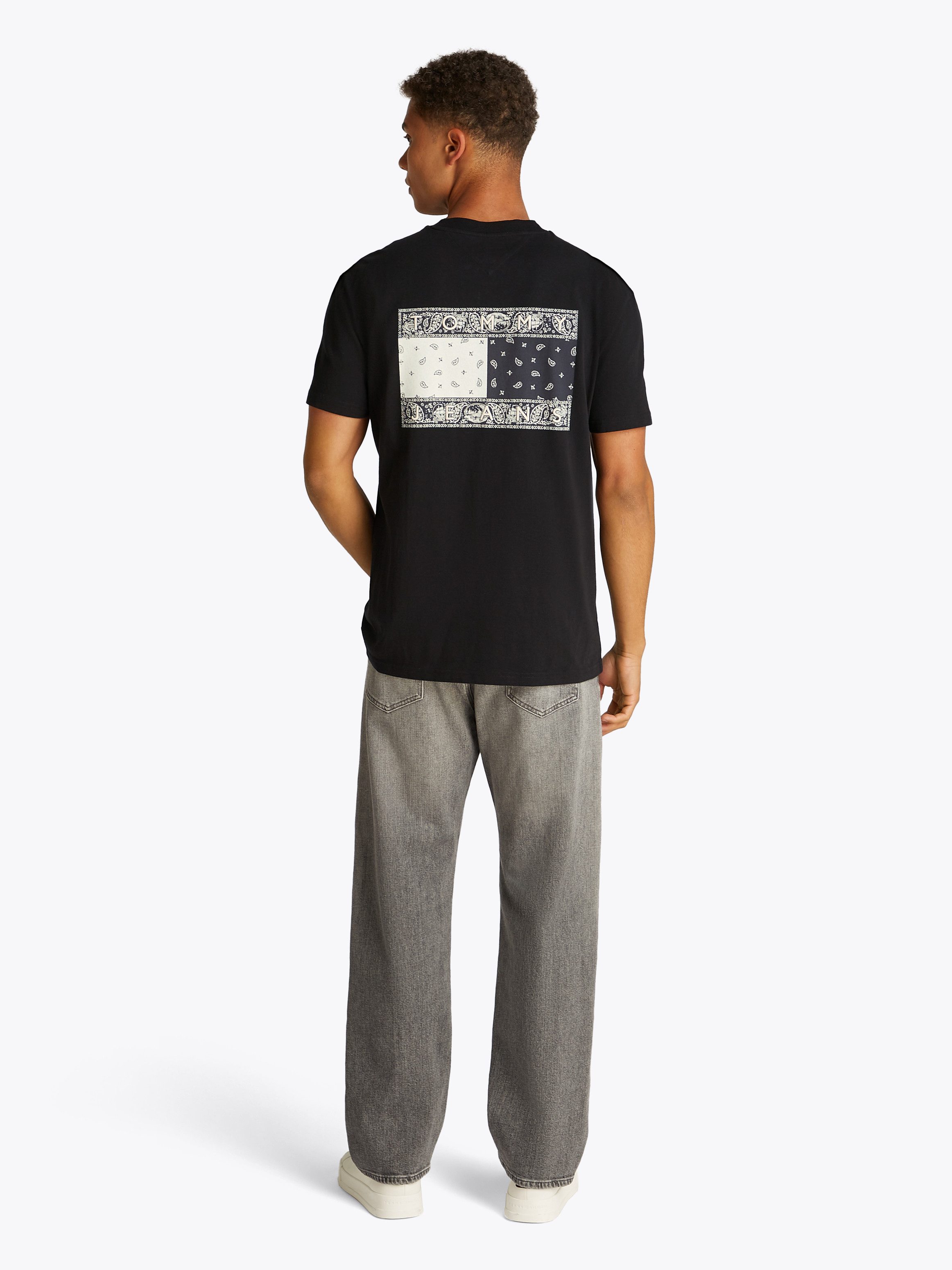 TOMMY JEANS Shirt met korte mouwen TJM REG PAISLEY FLAG TEE EXT