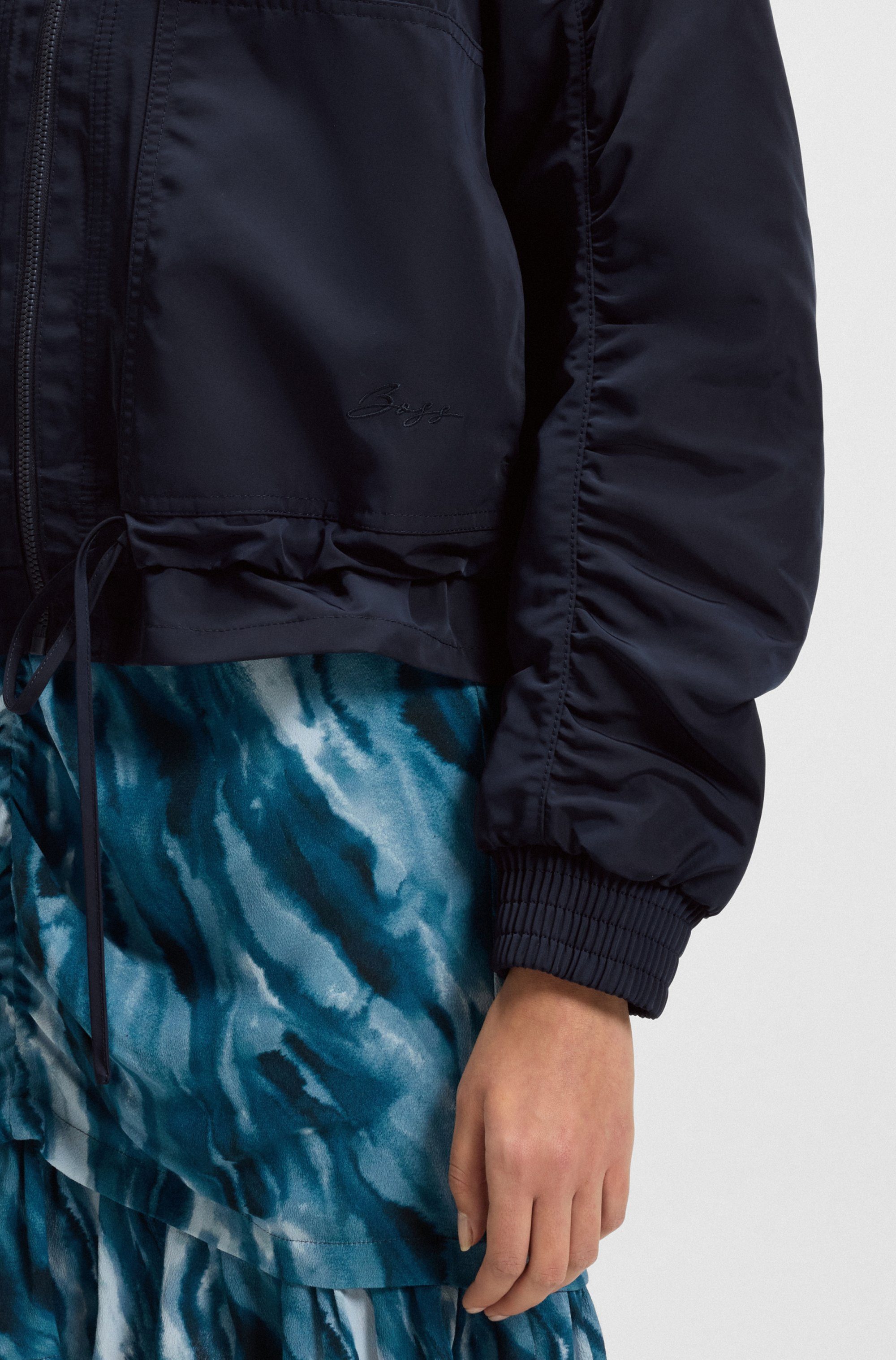 Boss Orange Bomberjack Pirosa Premium Damesmode met beschermende afwerking