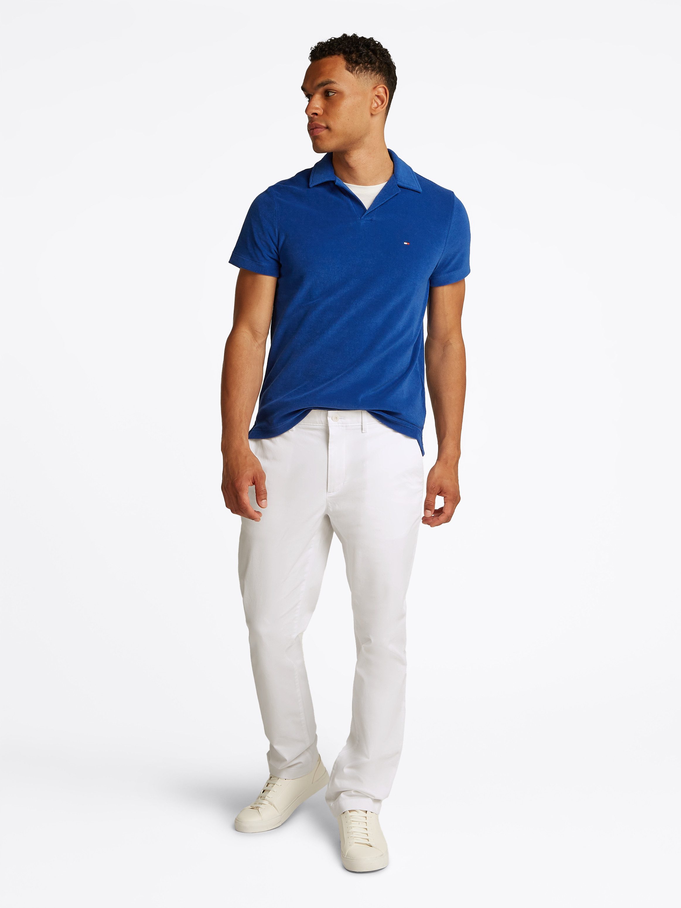 Tommy Hilfiger Chino DENTON CHINO SATIN met achterzakken met knoop, logo-borduursel