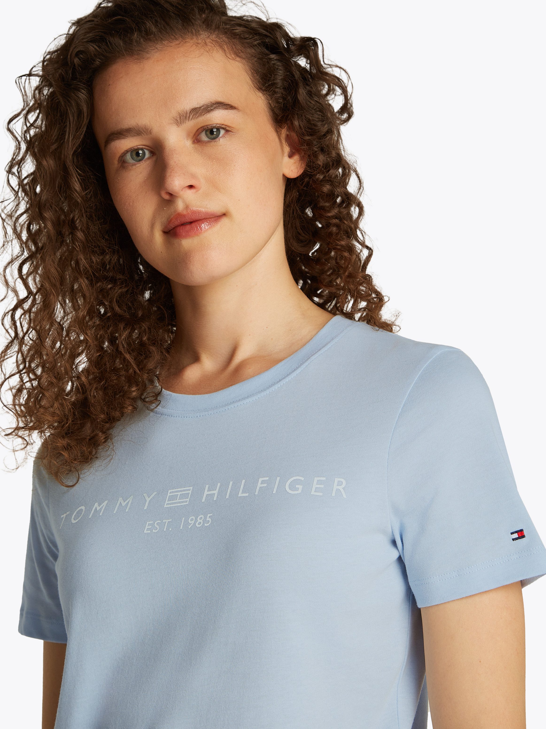 Tommy Hilfiger T-shirt REG CORP LOGO C-NK SS met een logo-opschrift