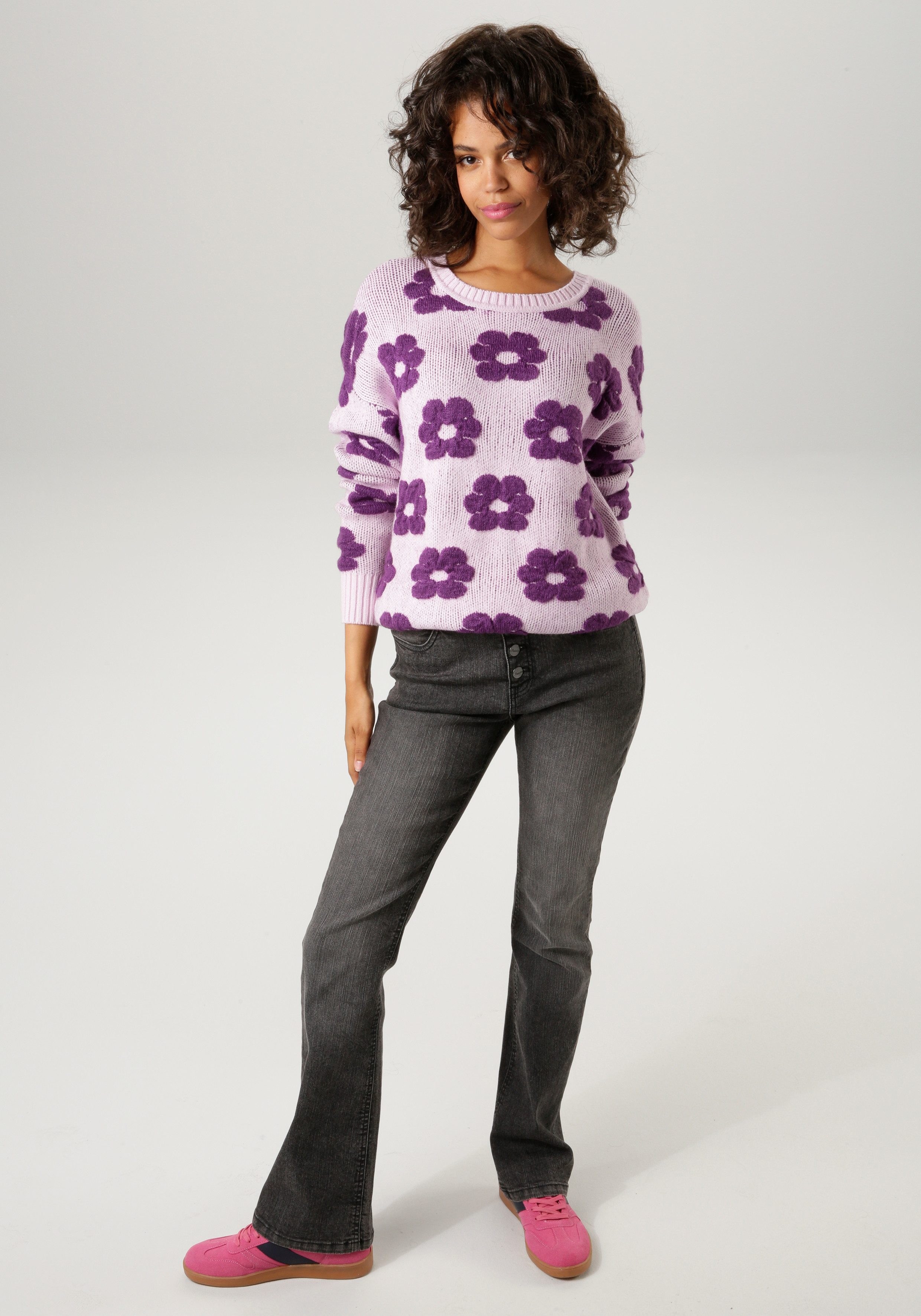Aniston CASUAL Gebreide trui met gebreide bloemen
