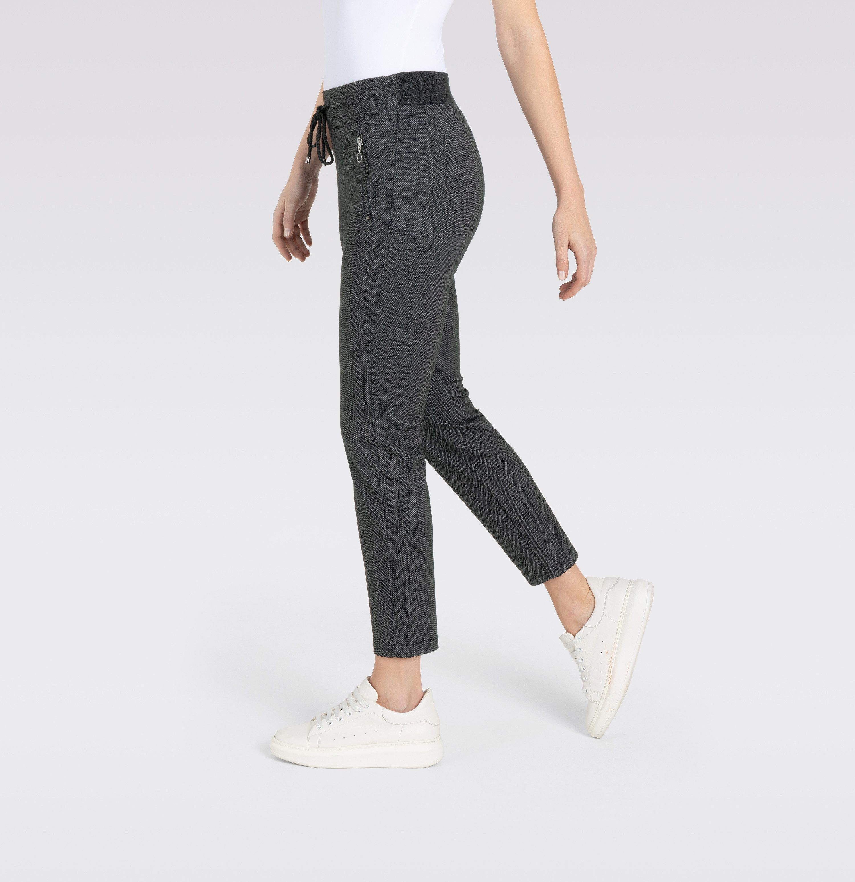MAC Jerseybroek Easy Smart met subtiele ritszakken