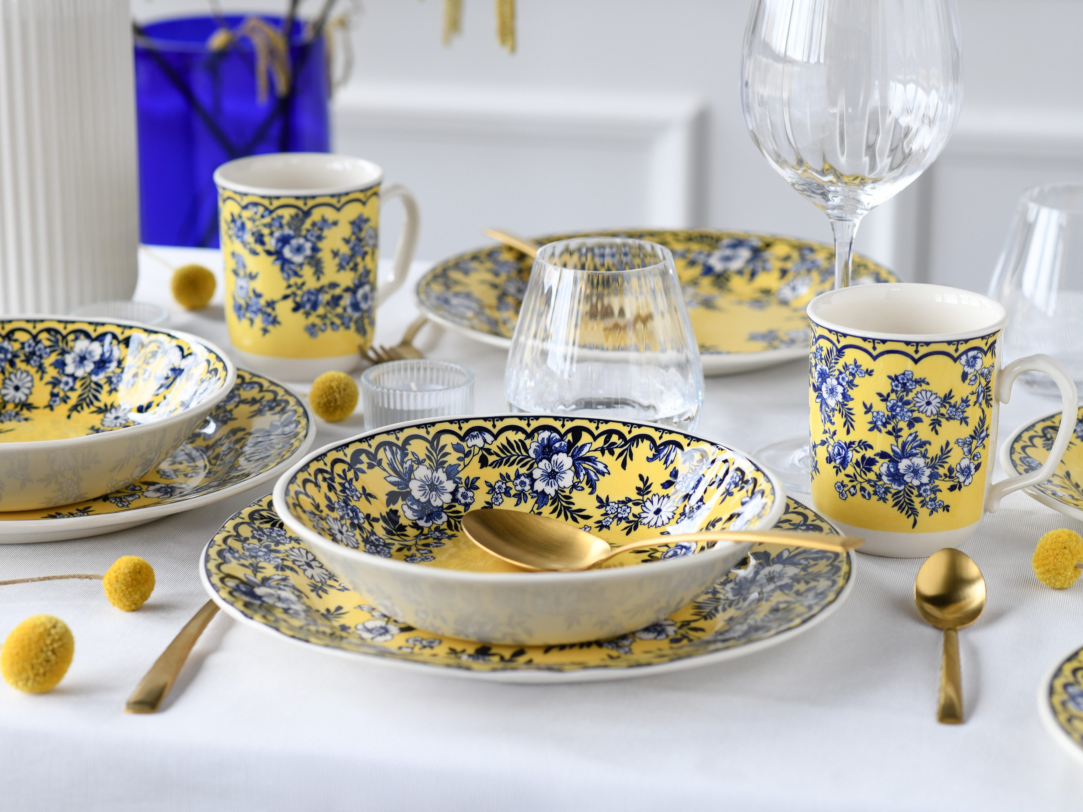 CreaTable Combi-servies Servies-set Ming Flower Servies, traditionele, Aziatische motieven, 16 delen, voor 4 personen (set, 16-delig)