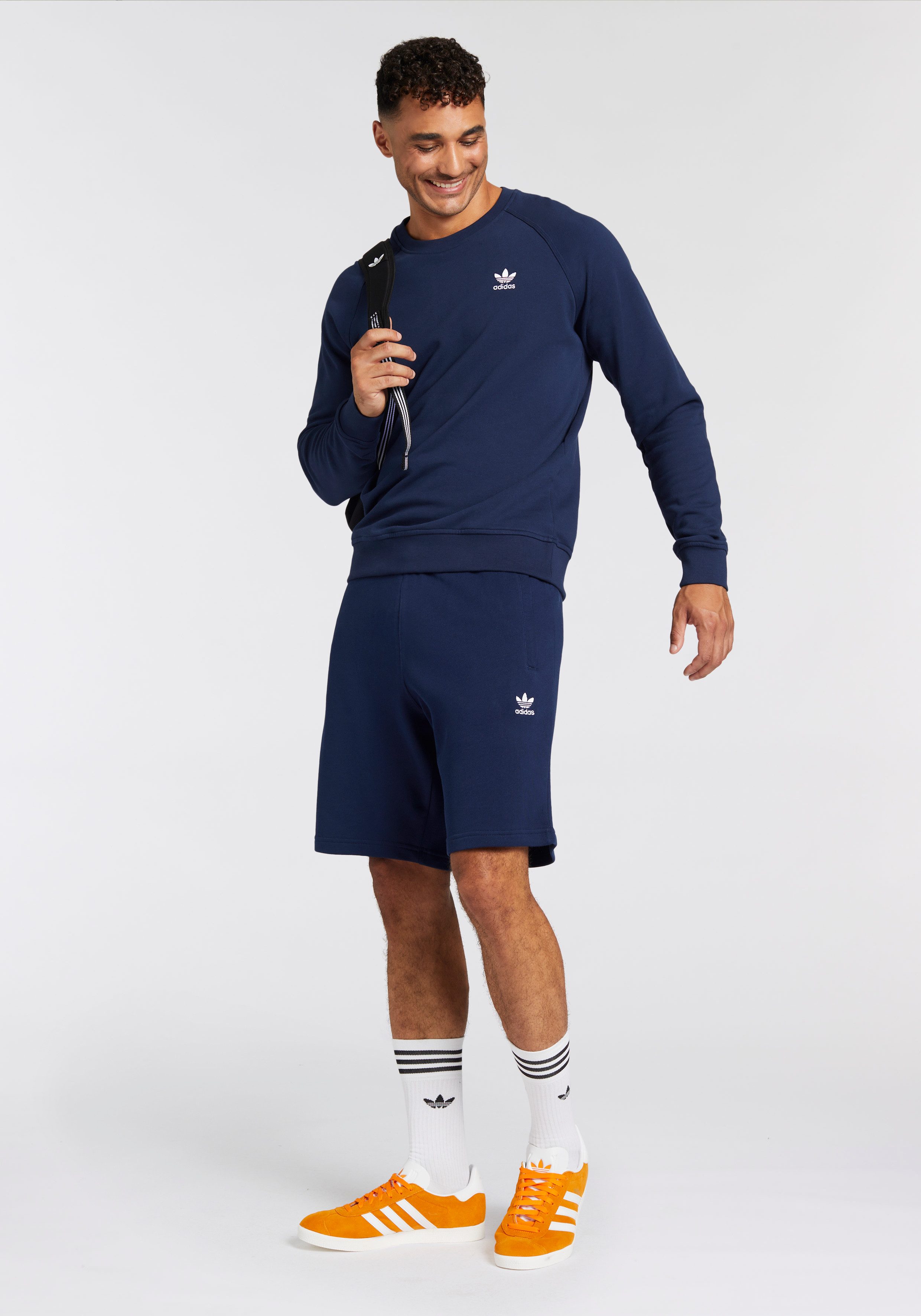 adidas Originals Short ESS SHO Essentiële sweat shorts met logo, van zacht french terry materiaal (1-delig)