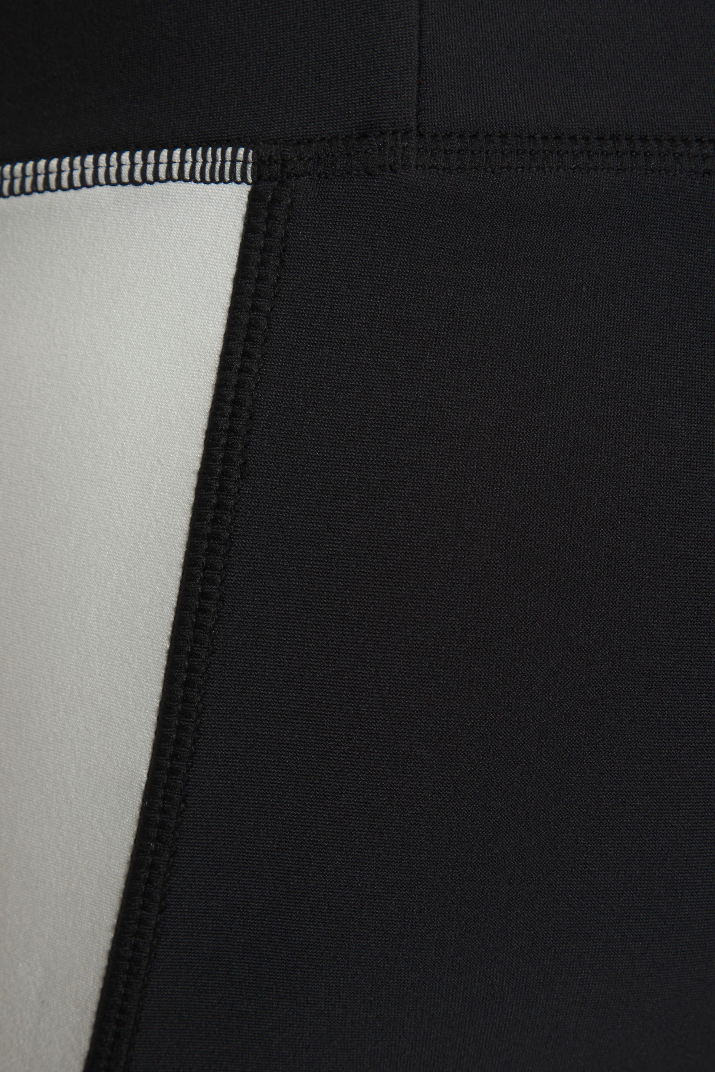 active by Lascana Legging Logo-badge en ritszak op de achterkant