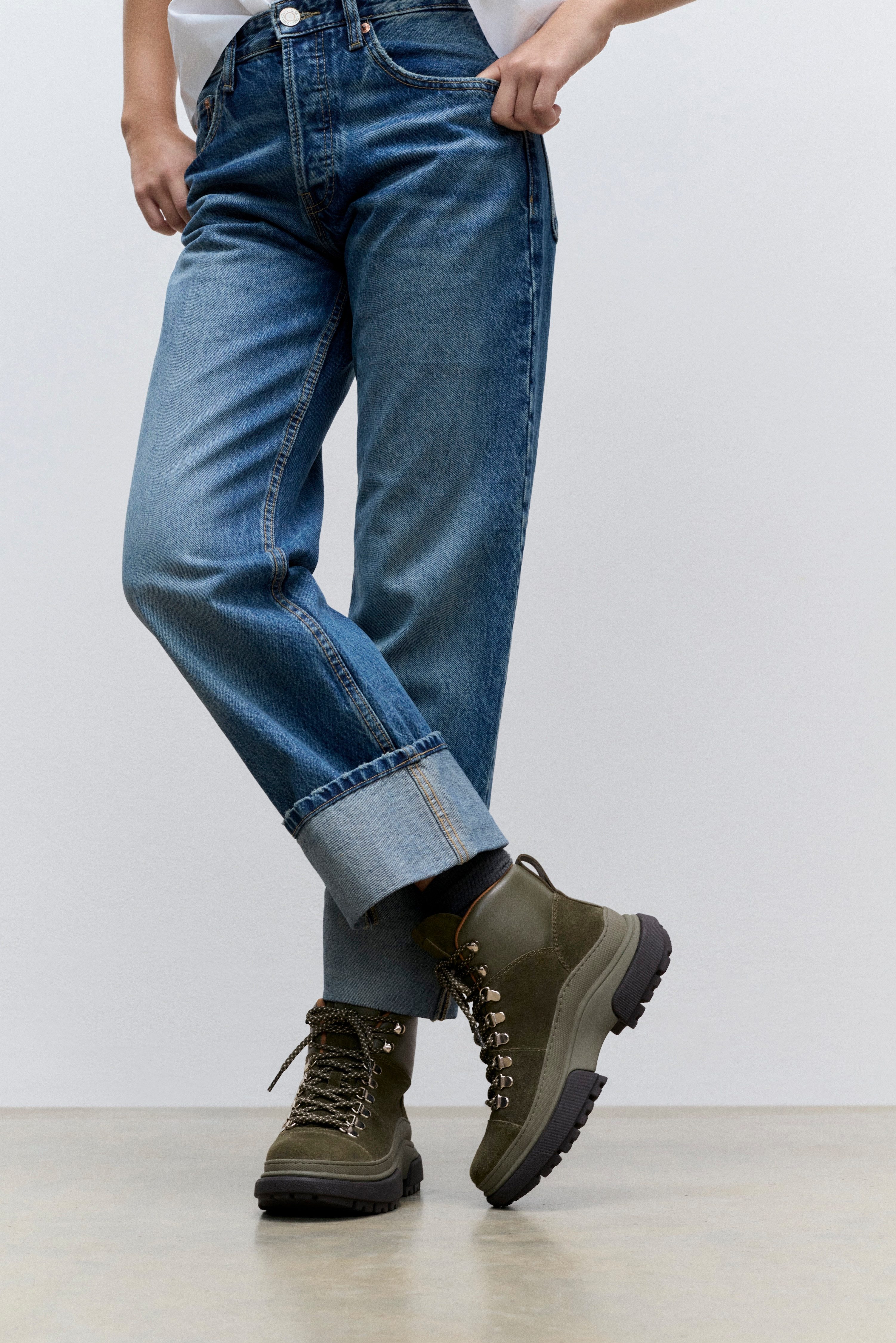 Fitflop Veterschoenen WYLDER SUEDE HIKER-LACE BOOTS Trekking boots, veterschoenen met robuuste plateauzool