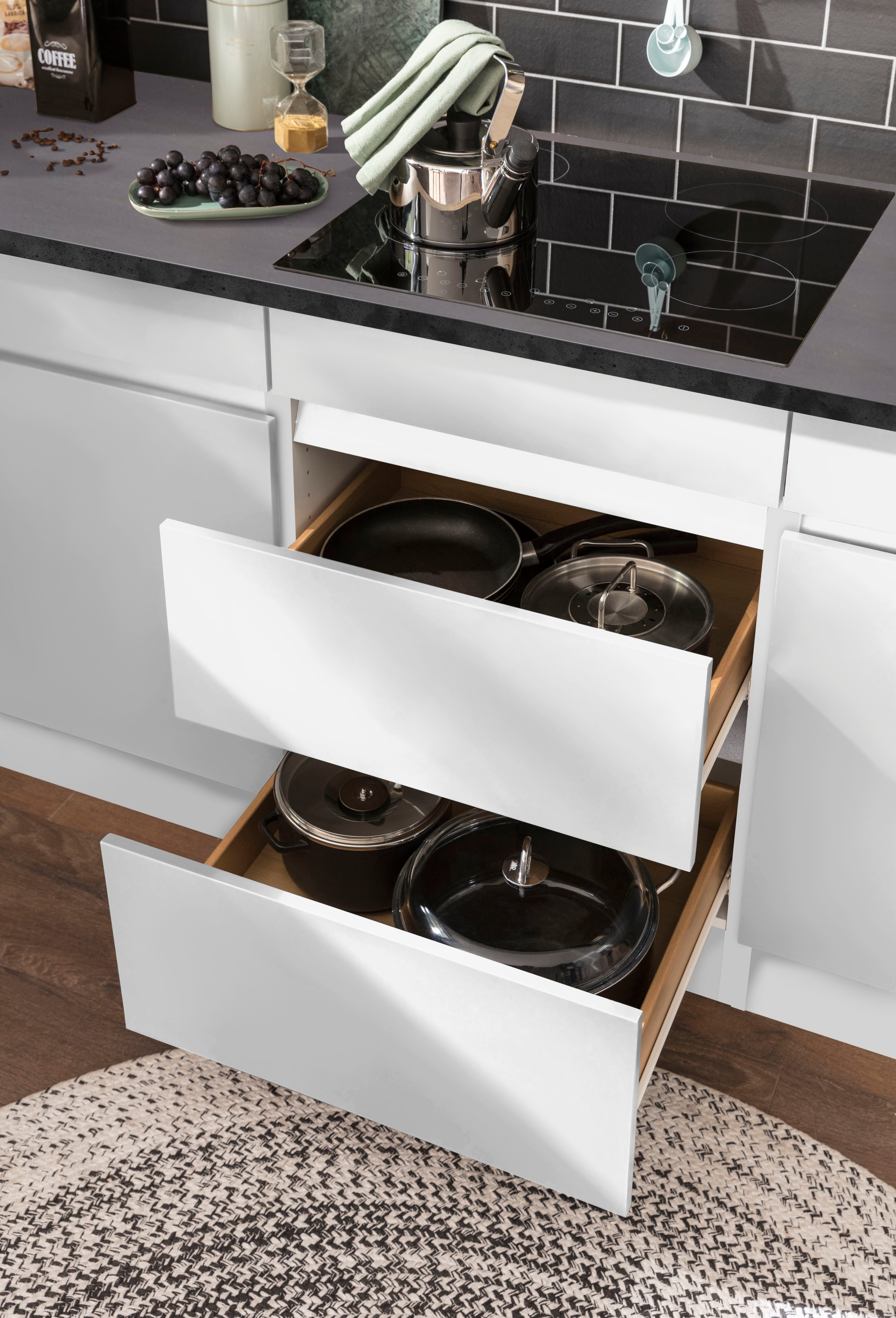 OPTIFIT Hoekkeuken Roth Afmetingen 300x175 cm, naar keuze met elektrische apparaten, met apothekerskast