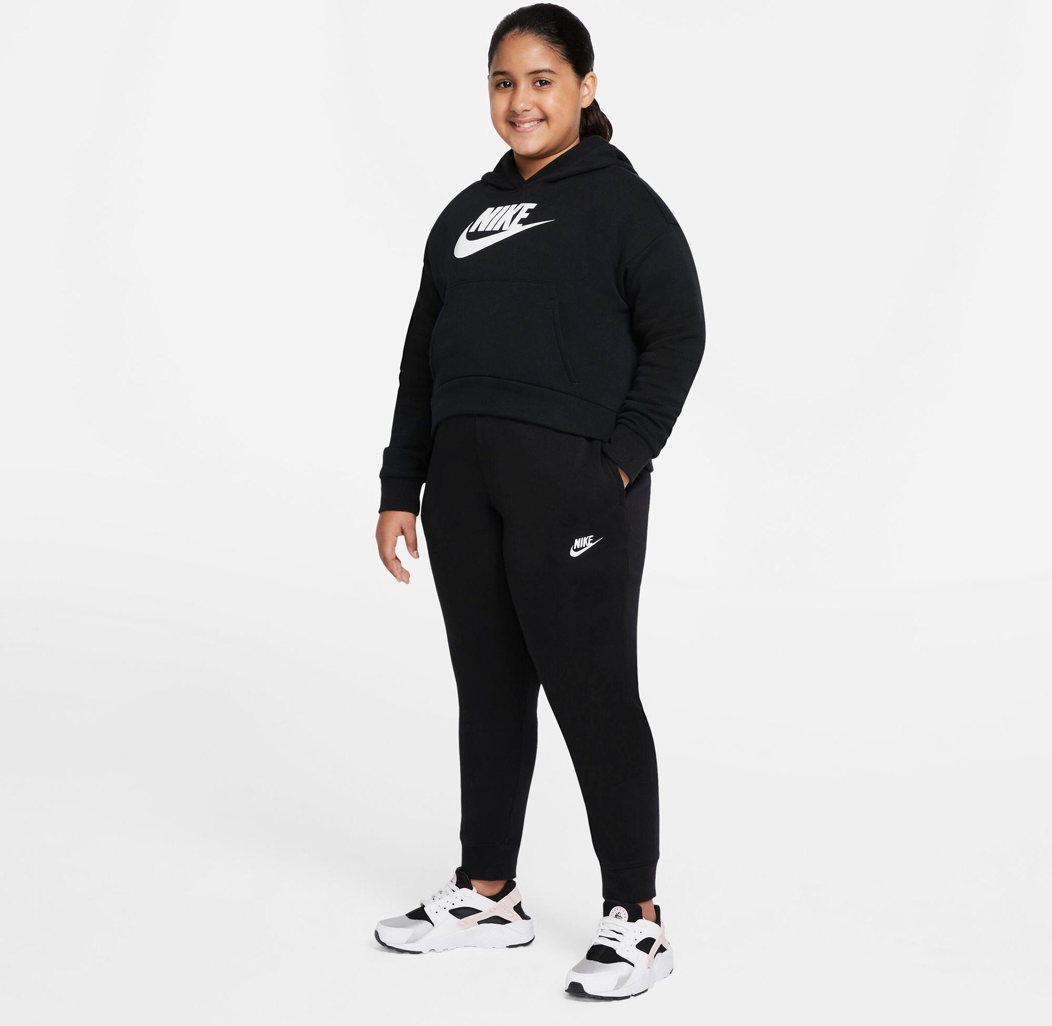 Nike Sportswear Joggingbroek Club Fleece Big Kids' (Girls') Pants Joggingbroek voor kinderen van zacht french terry materiaal