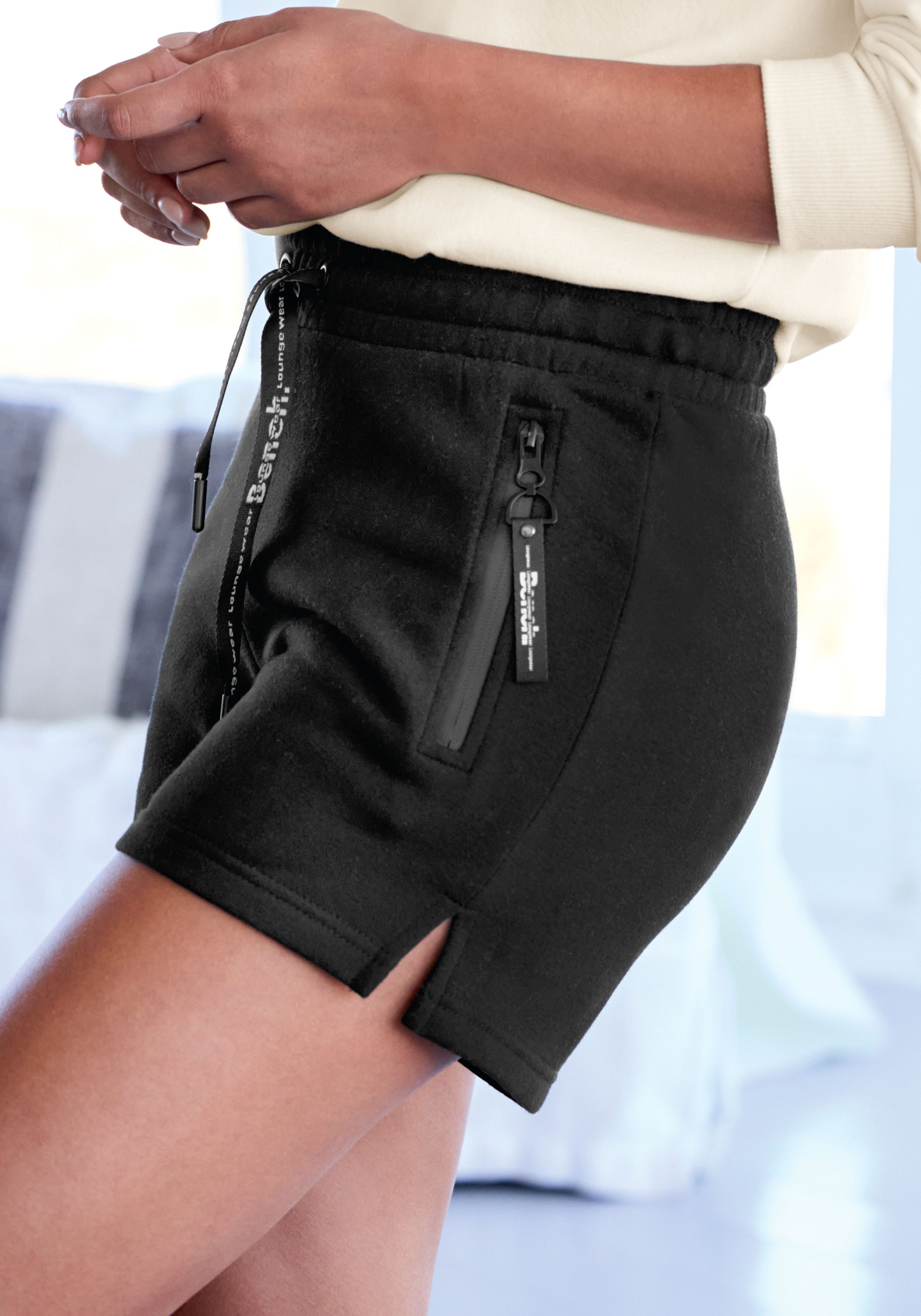Bench. Loungewear Sweatshort