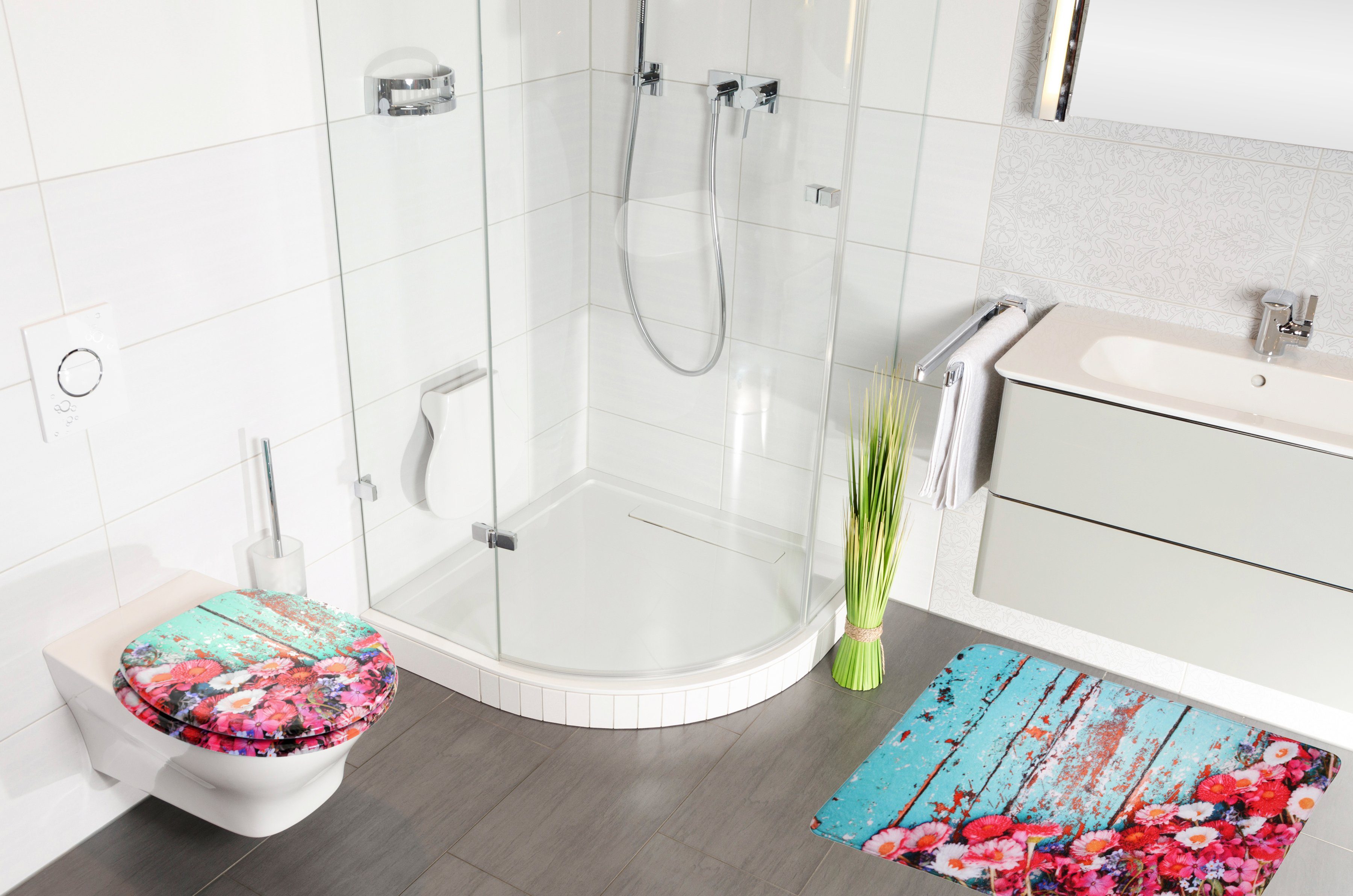 Sanilo Set badkameraccessoires Spring bestaand uit toiletzitting, badmat en wastafelplug (complete set, 3-delig)