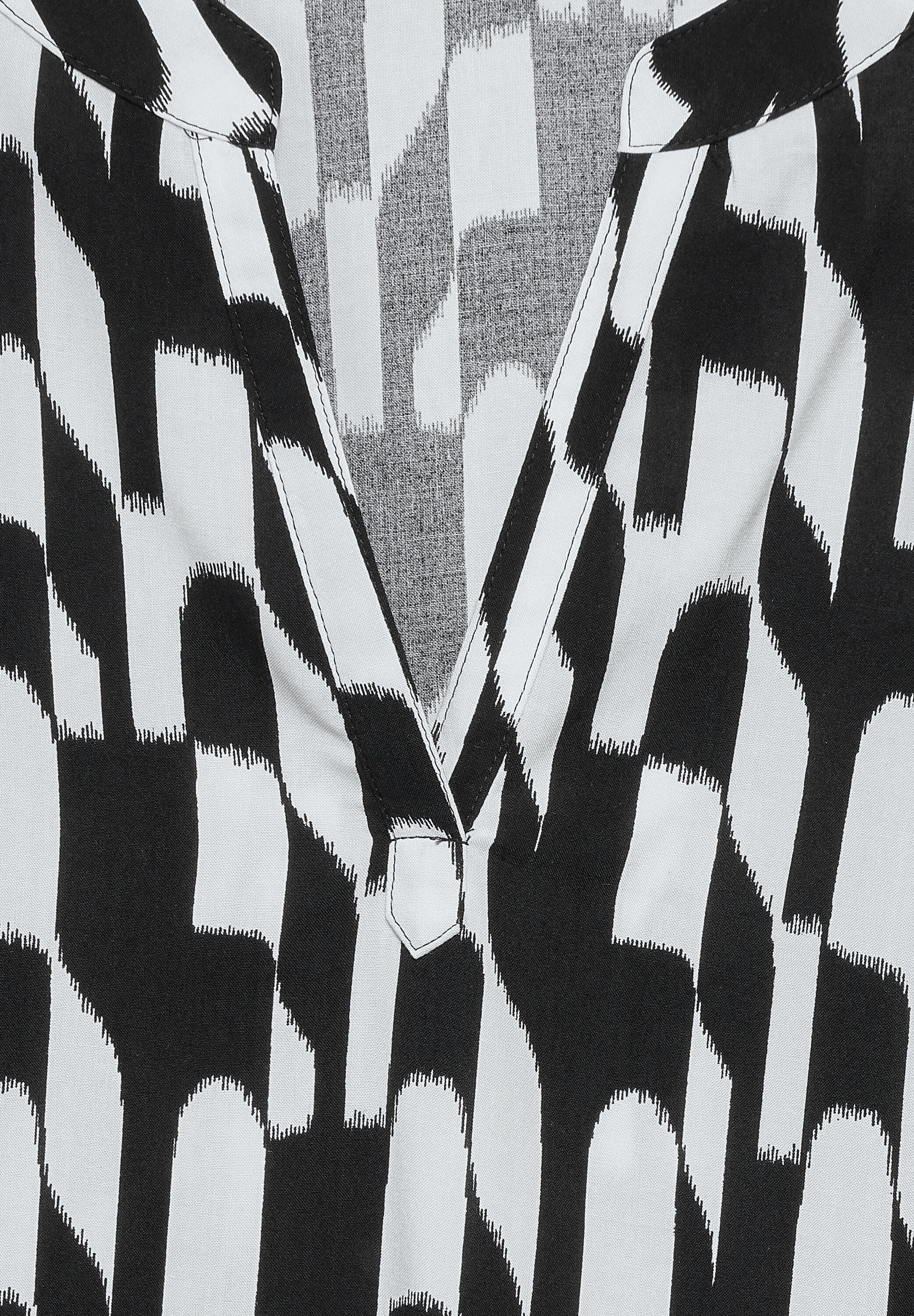STREET ONE Gedessineerde blouse met grafisch patroon
