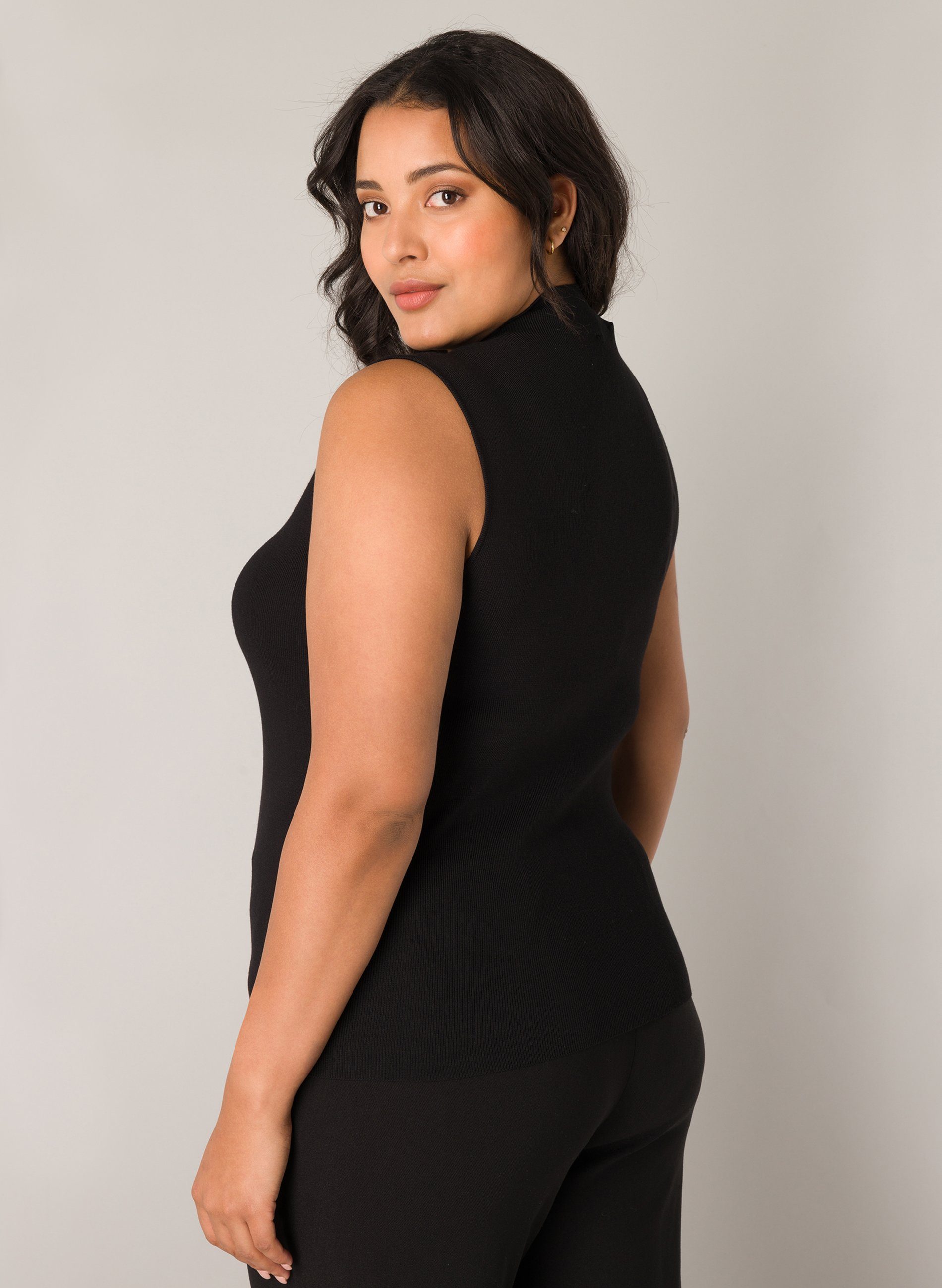 Base Level Curvy Geribde tanktop met hoge kraag