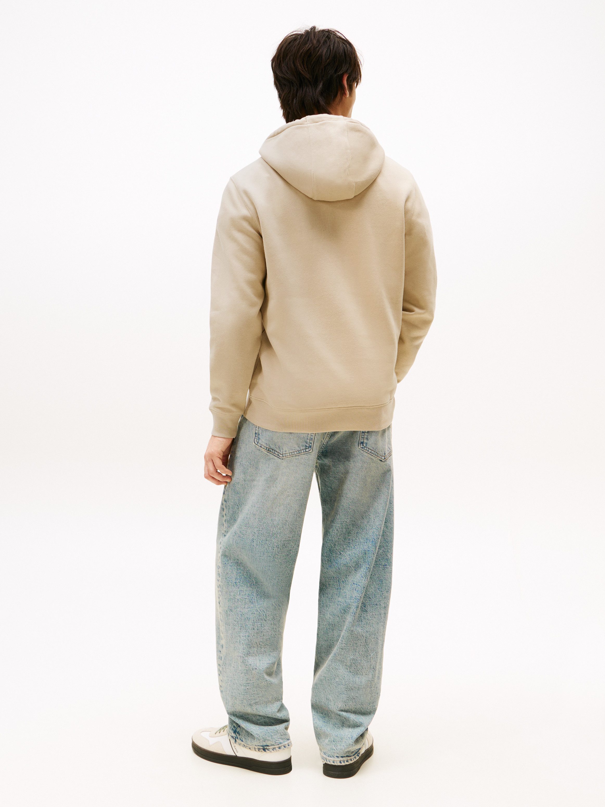 TOMMY JEANS Sweatshirt TJM REG S FLAG HOODIE met geborduurd merklogo op borsthoogte