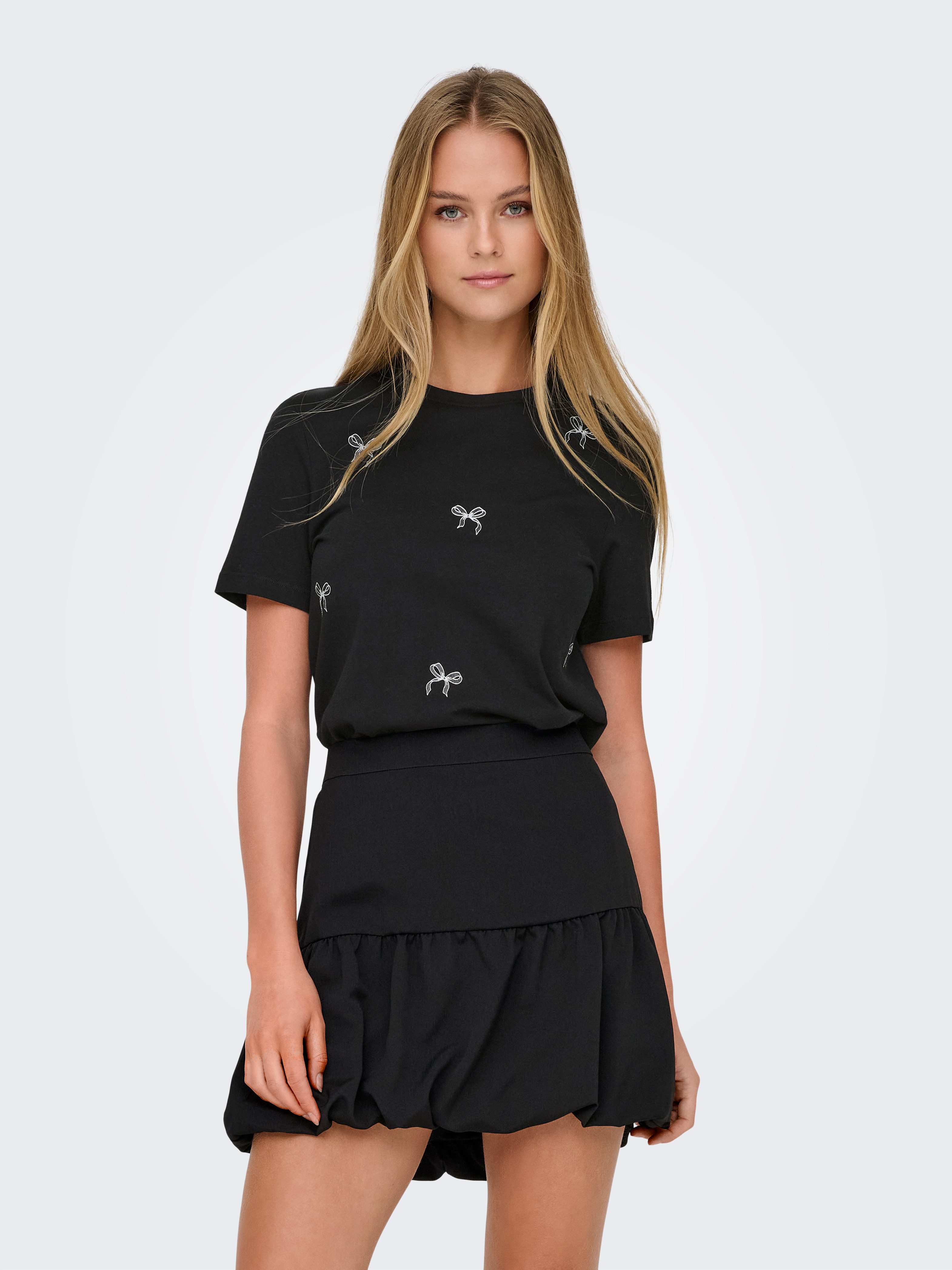 Only Shirt met korte mouwen ONLKITA LIFE REG S/S BOW TOP BOX JRS