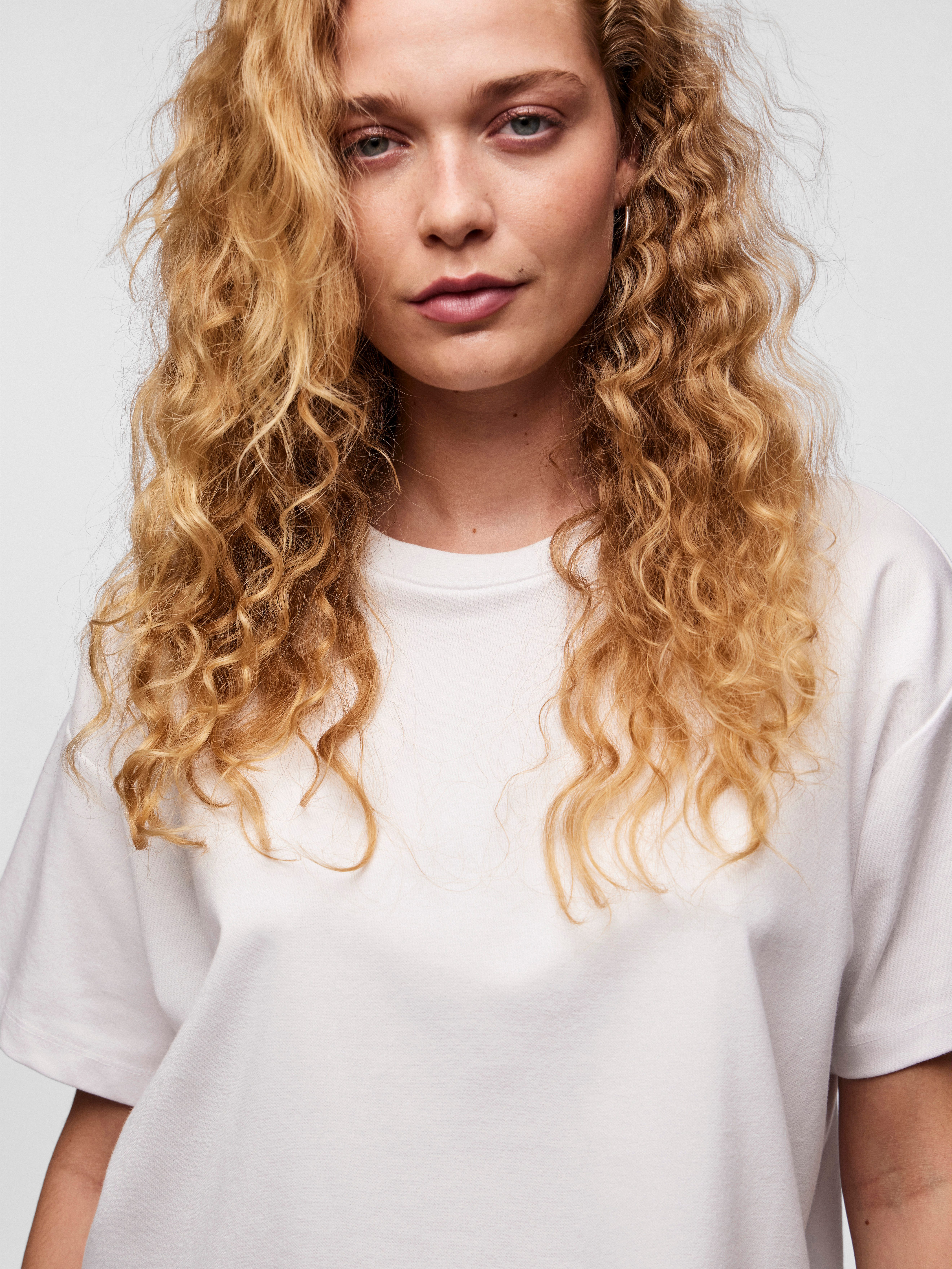 pieces Shirt met korte mouwen PCSKYLAR SS OVERSIZED TEE NOOS