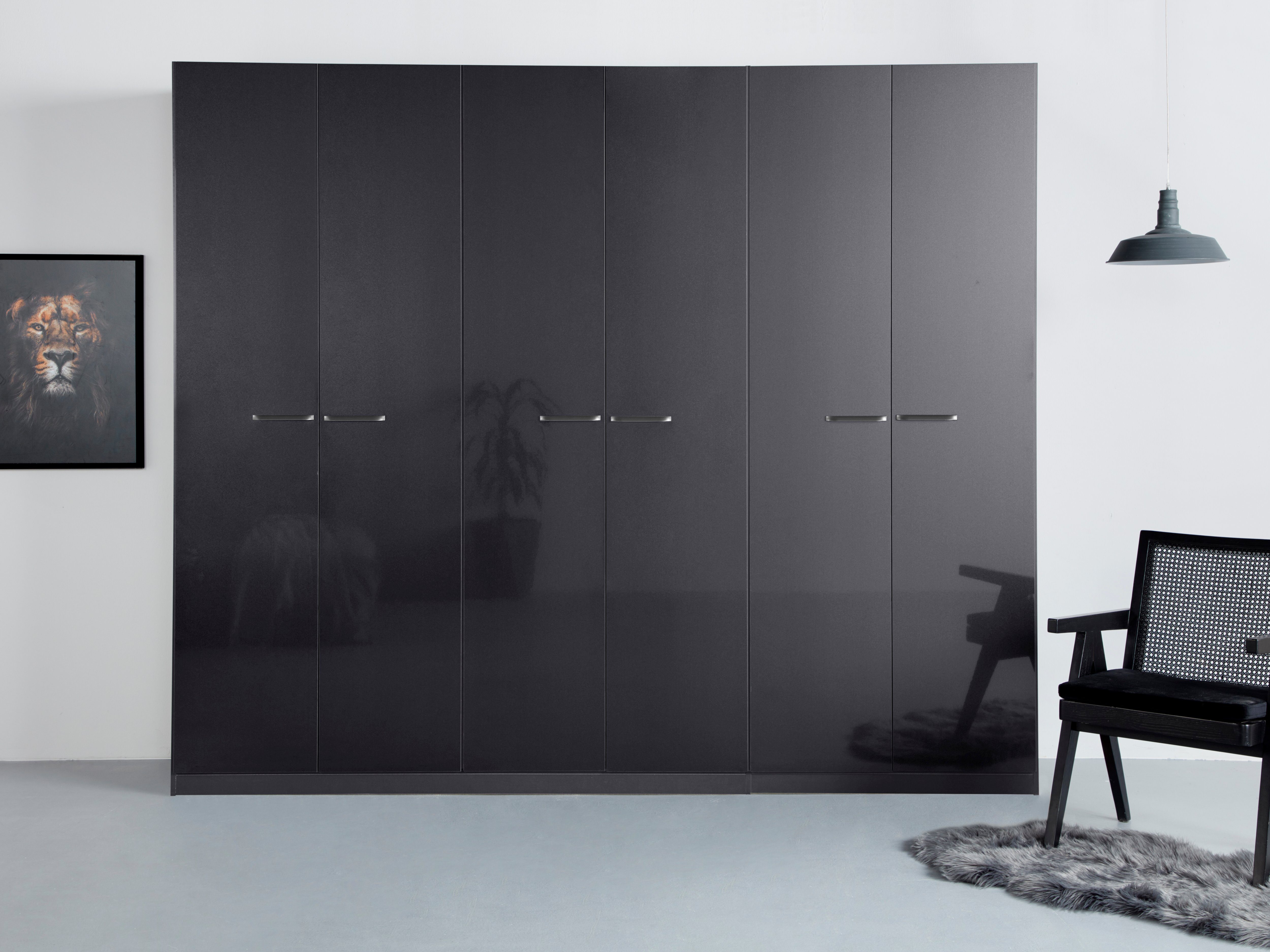 rauch Draaideurkast Kledingkast kast garderobe TOPSELLER OTELI incl. binnenindeling met 3 binnenlades extra planken optioneel met spiegel made in germany