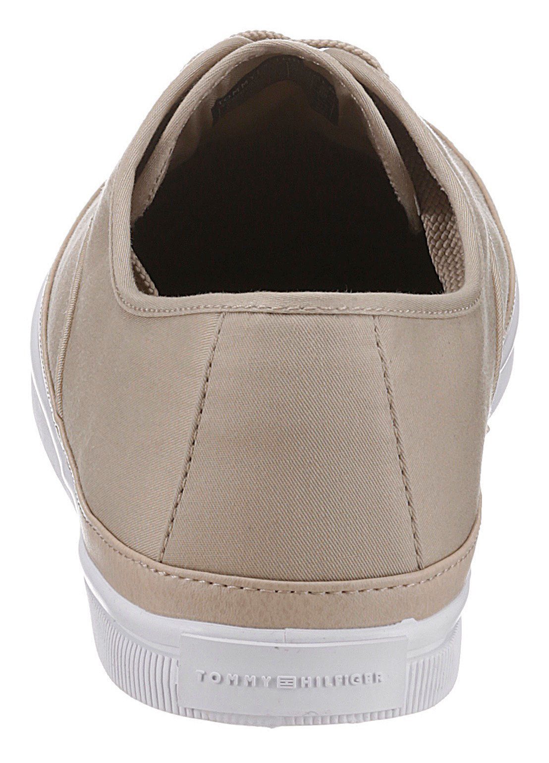 Tommy Hilfiger Sneakers ESSENTIAL KESHA LACE SNEAKER geborduurde logovlag, e-breedte, vrijetijdsschoen, lage schoen, veterschoen