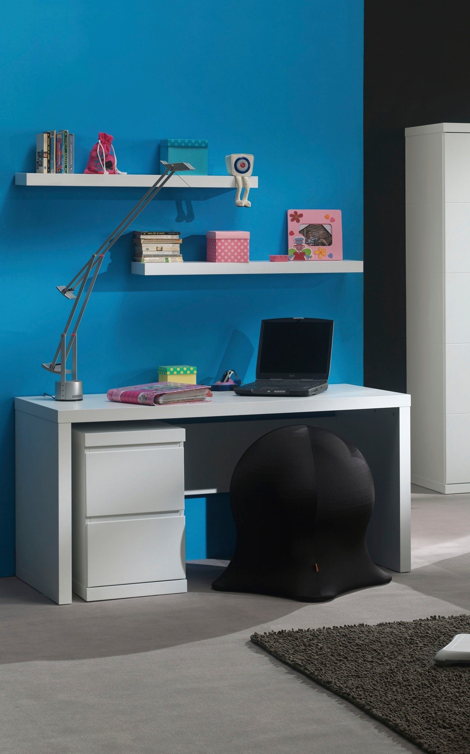 Vipack Bureau Moderne look, met groot werkoppervlak en opbergruimte