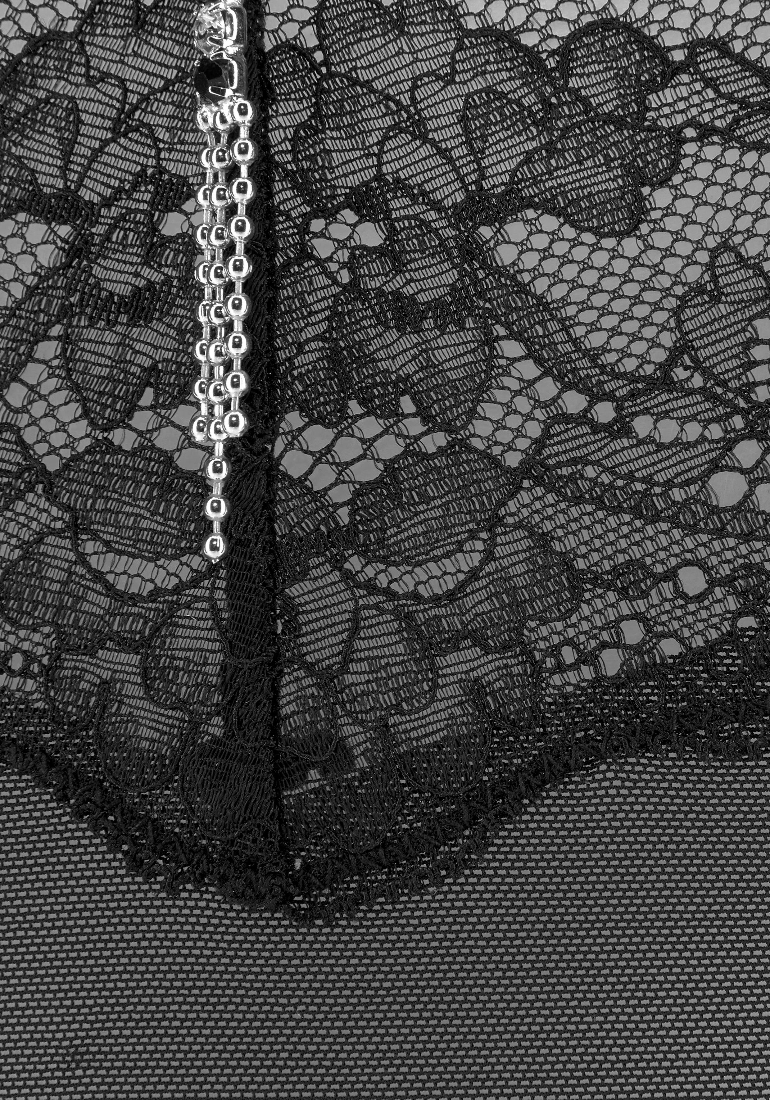 Lascana Tanga van stijlvol transparante kant met straselement