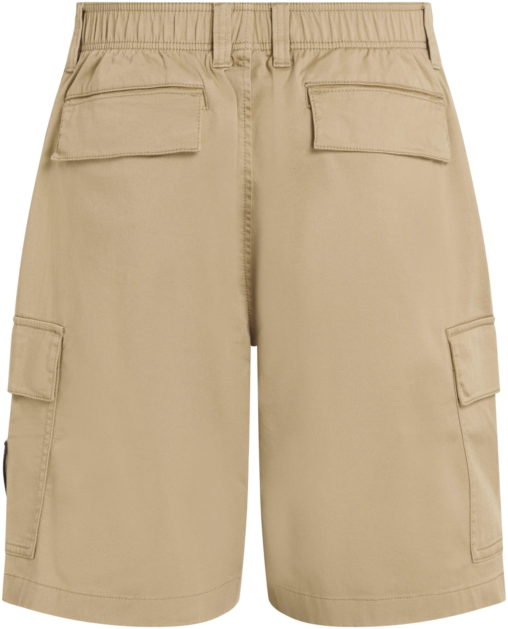 Calvin Klein Cargobroek CARGO SHORT met logopatch