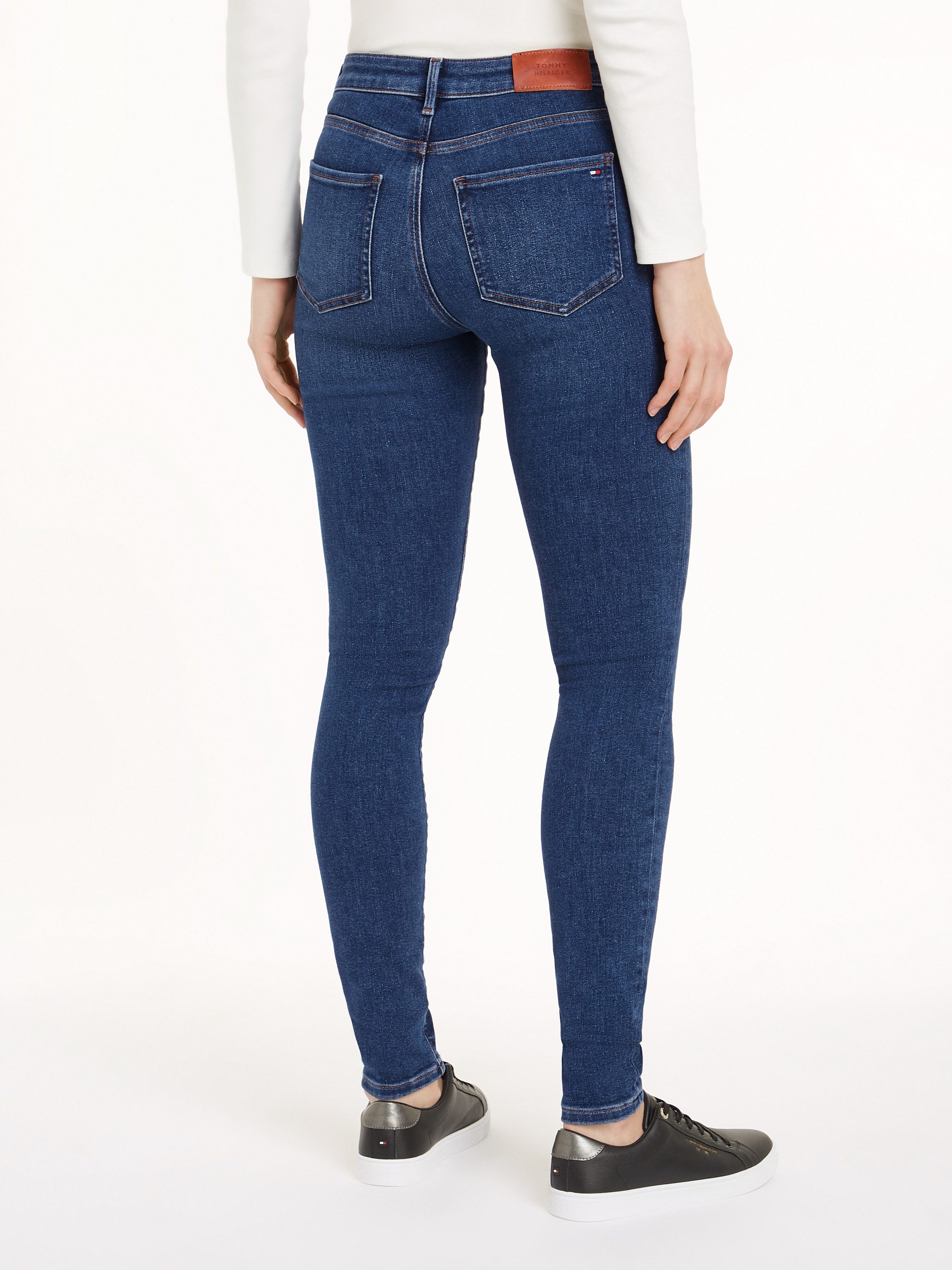 Tommy Hilfiger Skinny fit jeans HARLEM U SKINNY HW CAL met logo-badge