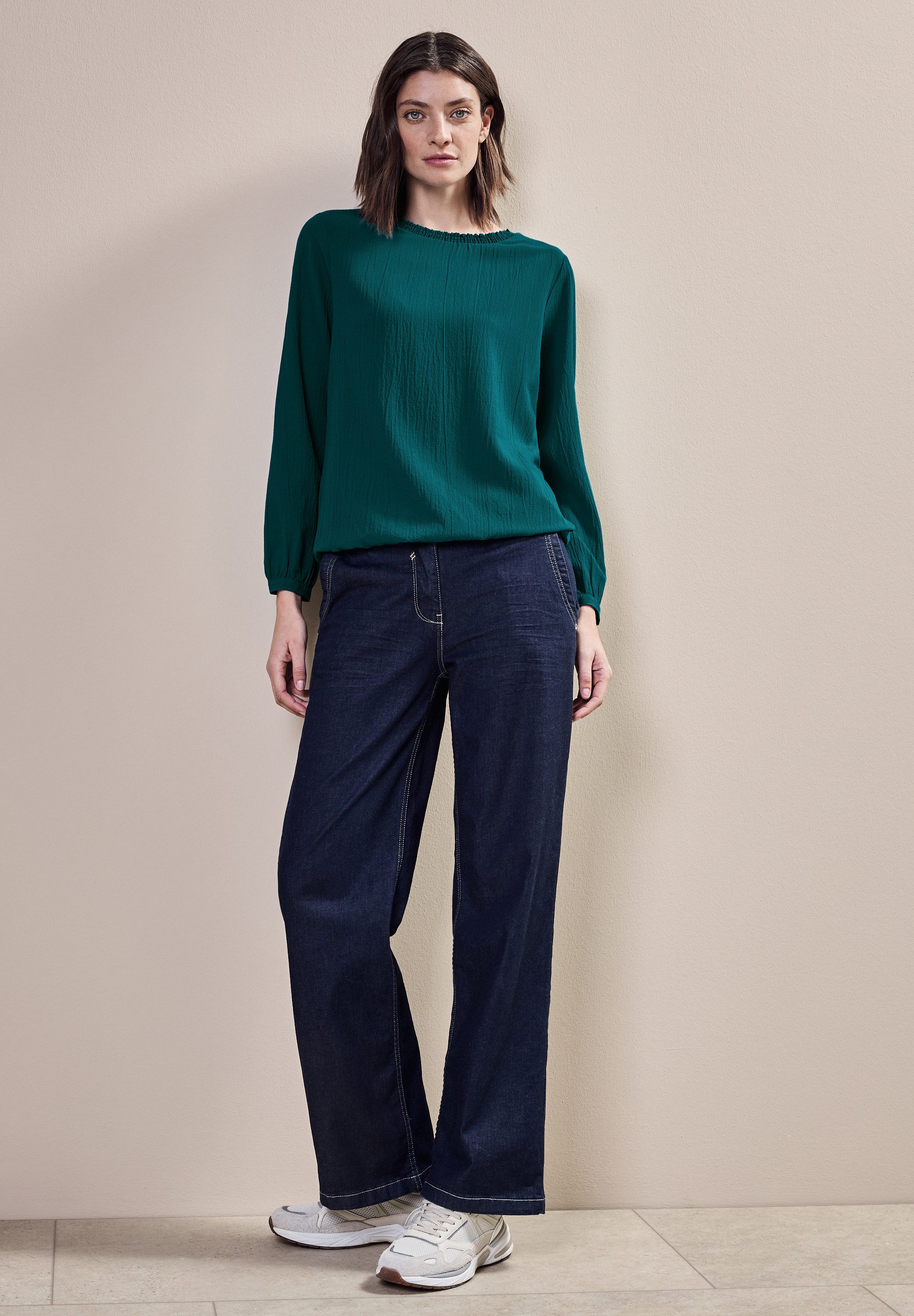 Cecil Blouse zonder sluiting met smock-detail in crêpe-kwaliteit