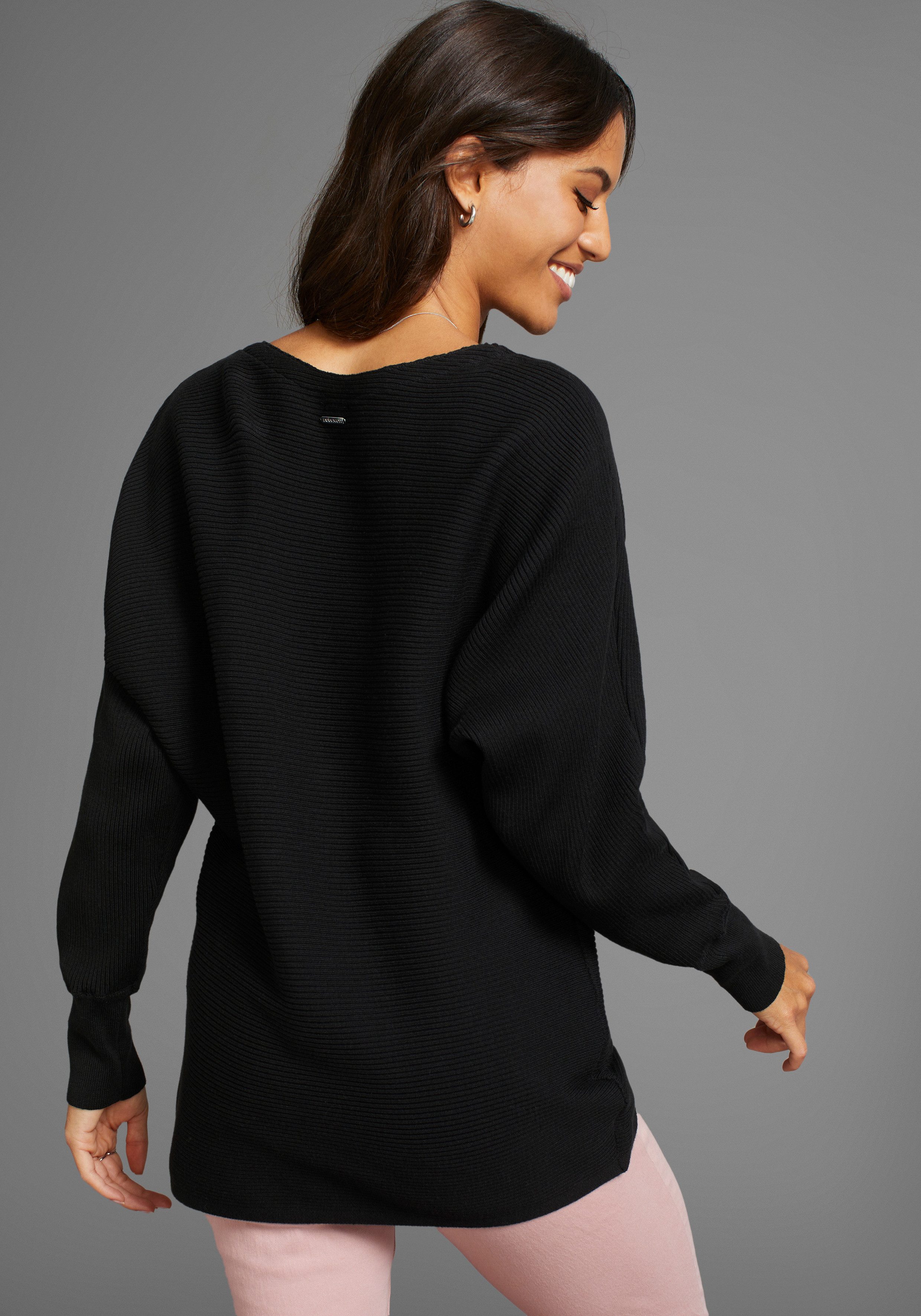 Laura Scott Trui met ronde hals in oversized en ribstructuur