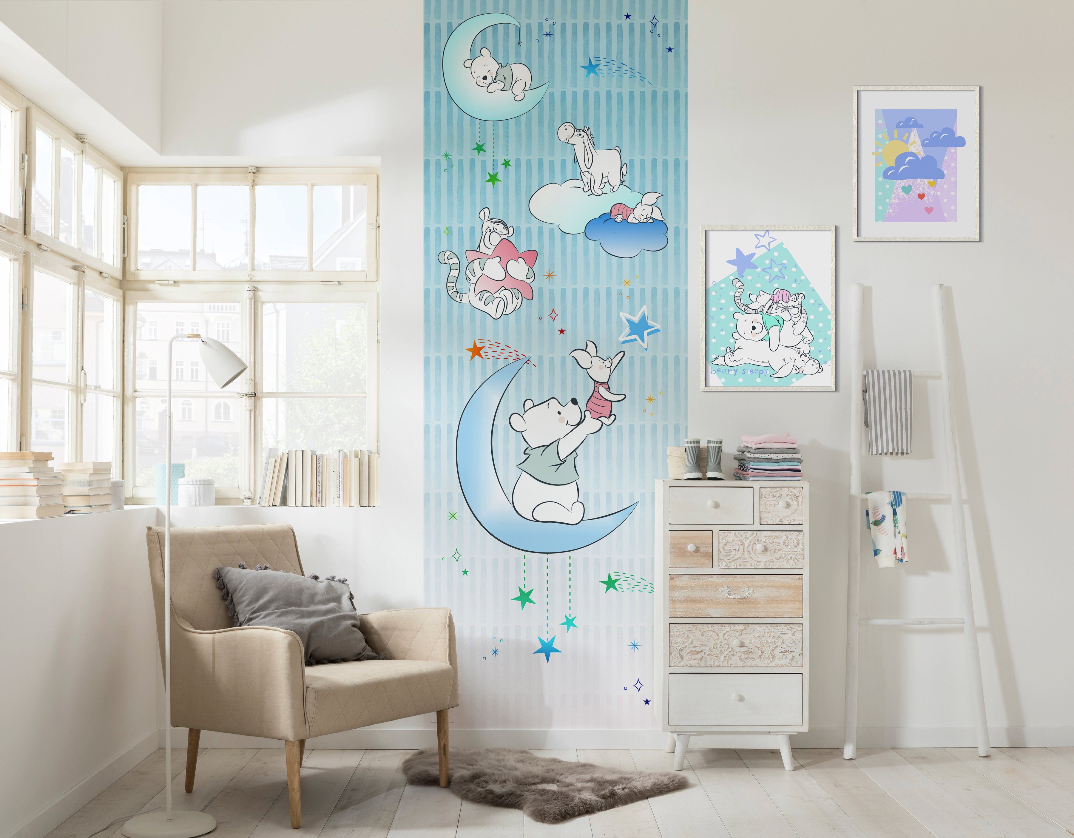 Komar Wanddecoratie Winnie the Pooh Beary Sleepy Wanddecoratie voor de kinderkamer - zonder lijst (1 stuk)