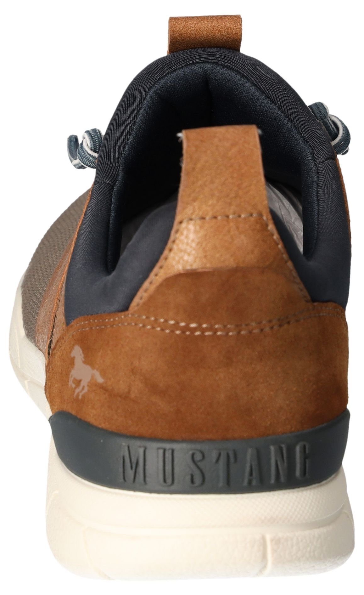 Mustang Shoes Slip-on sneakers met mustang merketiket, vrijetijdsschoen, lage schoen, instapschoen