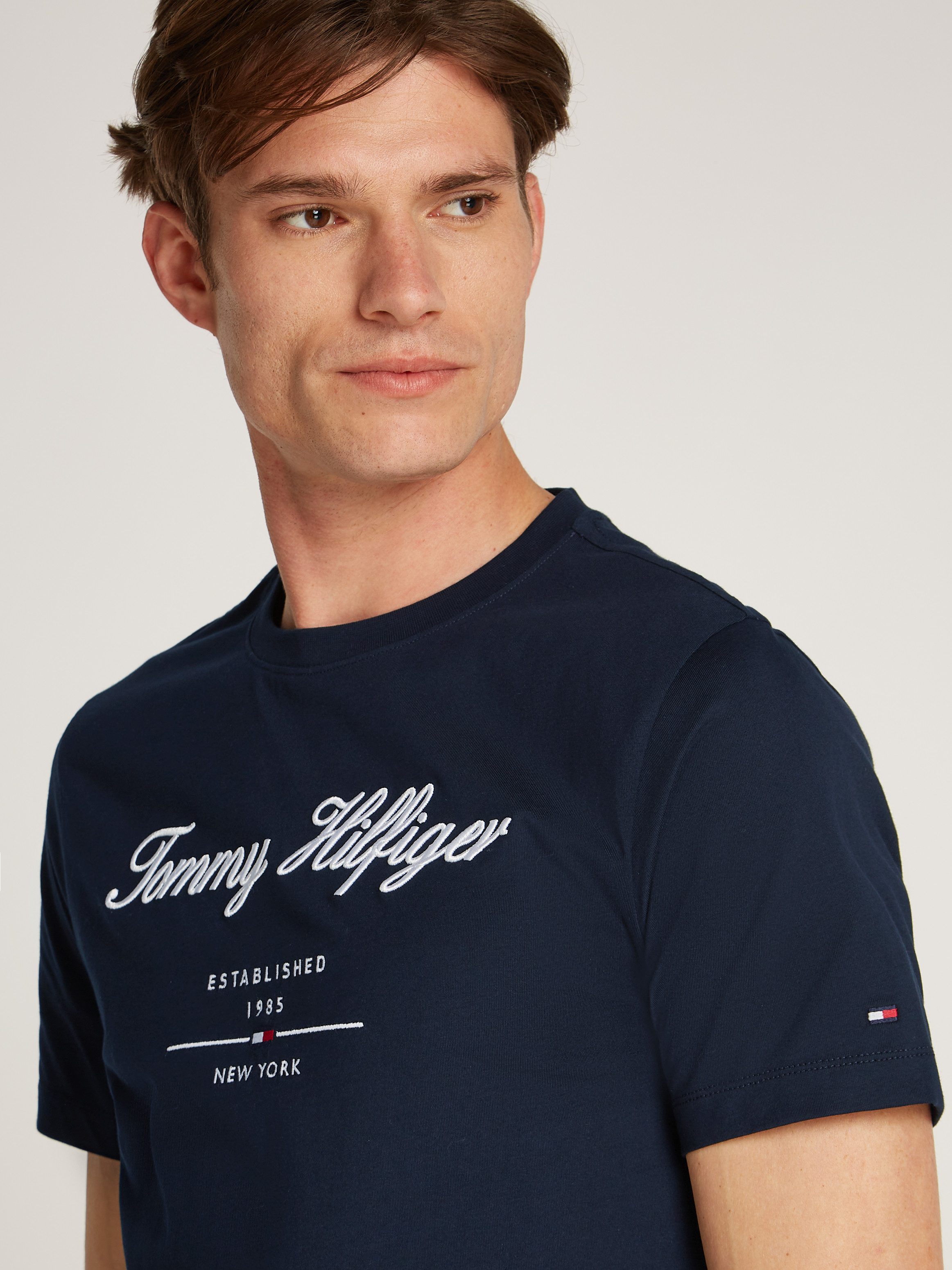 Tommy Hilfiger T-shirt SCRIPT LOGO TEE met opgestikt logo