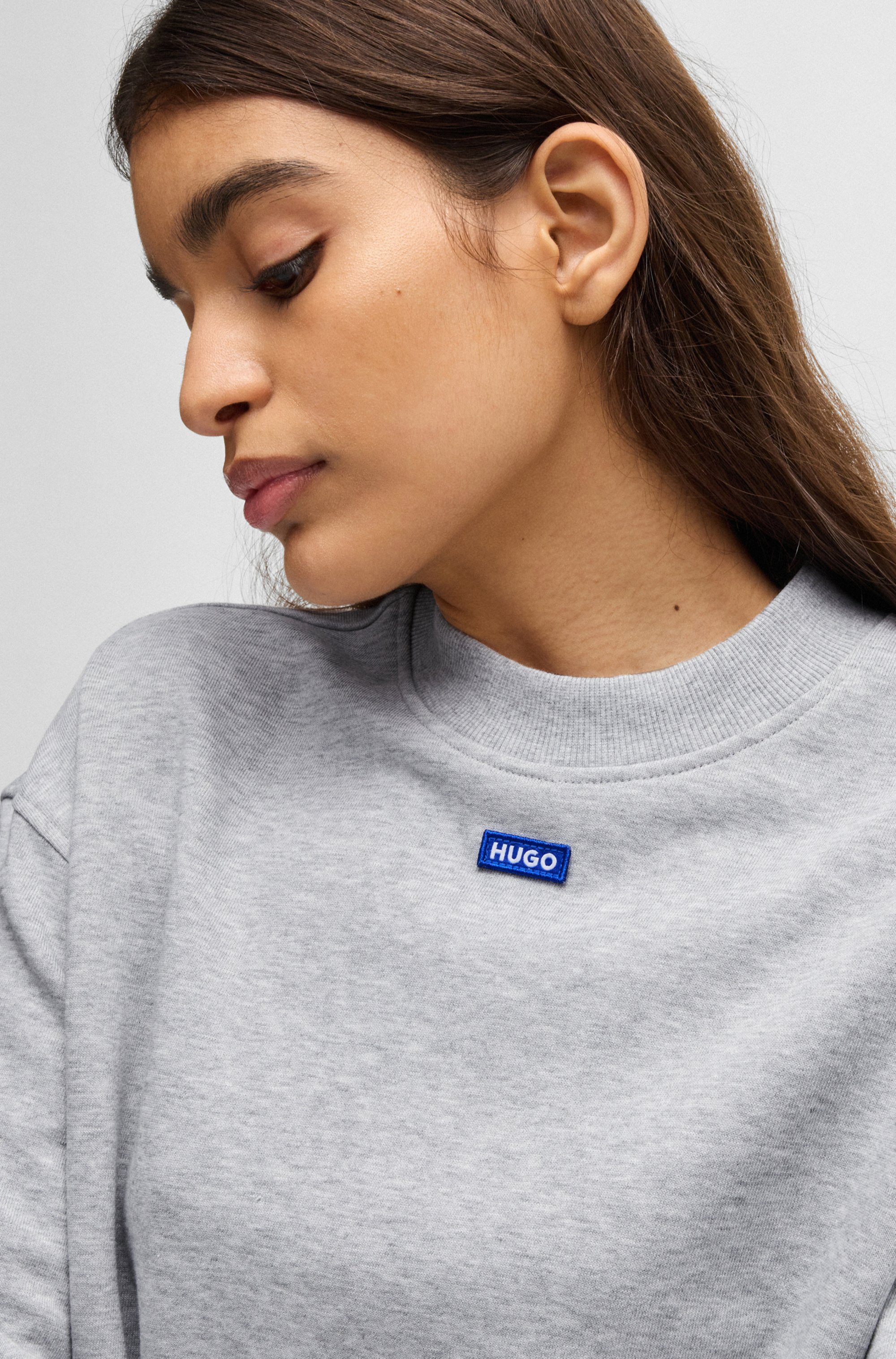 HUGO Blue Sweatshirt Delessa met opgestikt logo