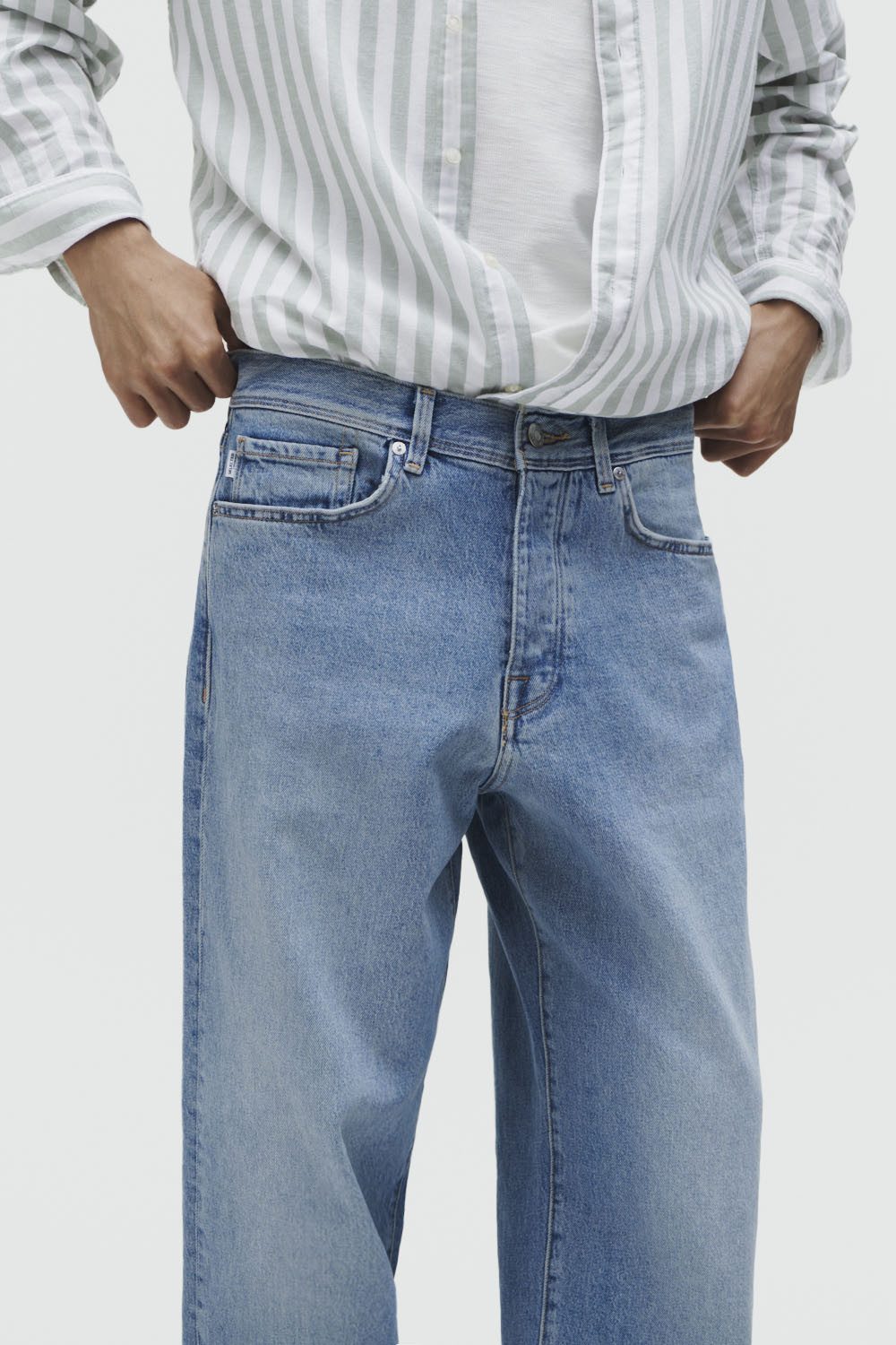 SELECTED HOMME Relax fit jeans SLH220-LOOSE KOBE 3501 L.B WASH JNS NOOS