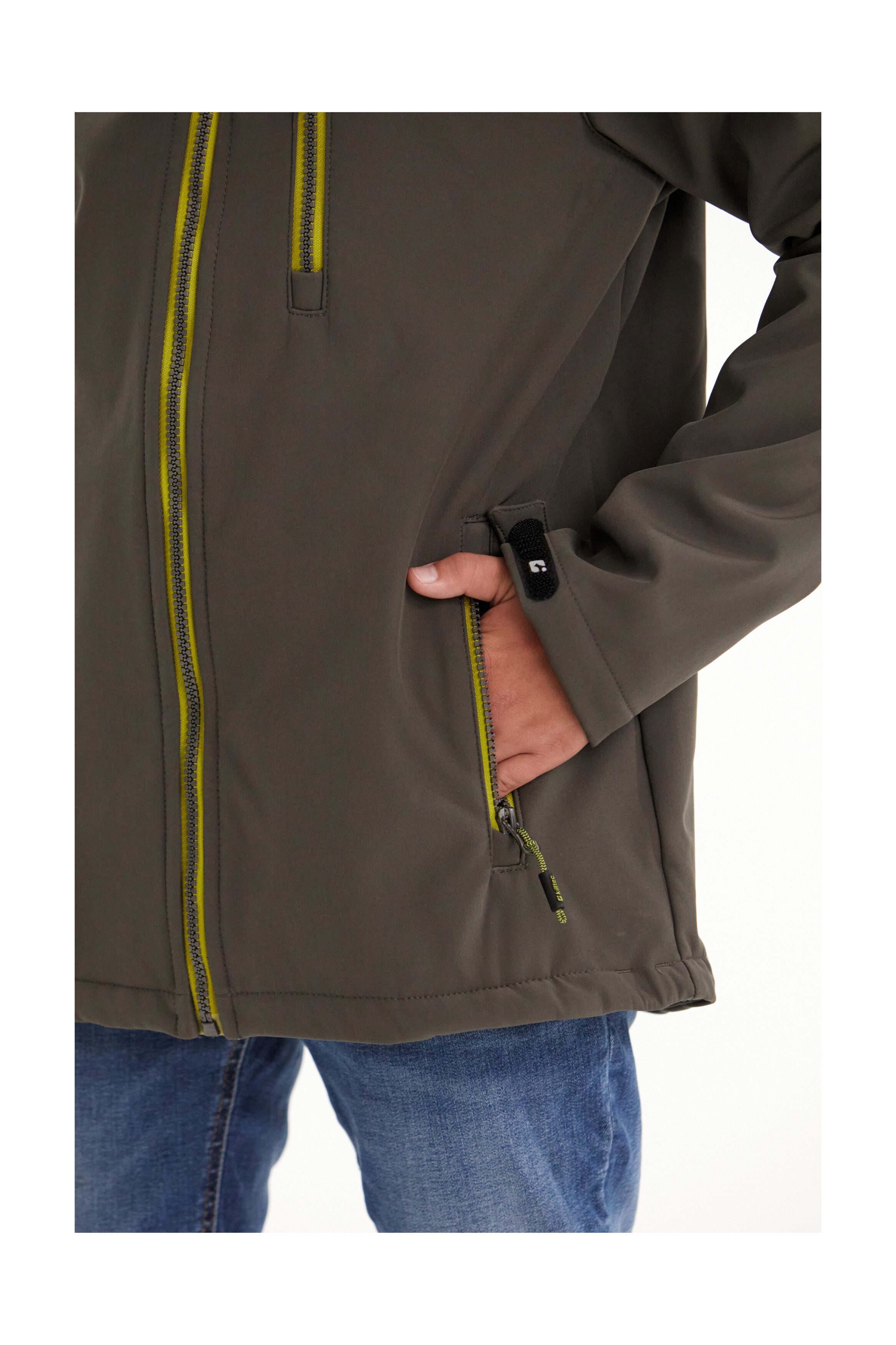 Killtec Softshell-jack Boys softshell-jack Waterafstotende softshelljack met capuchon, fleece en PFAs-vrij
