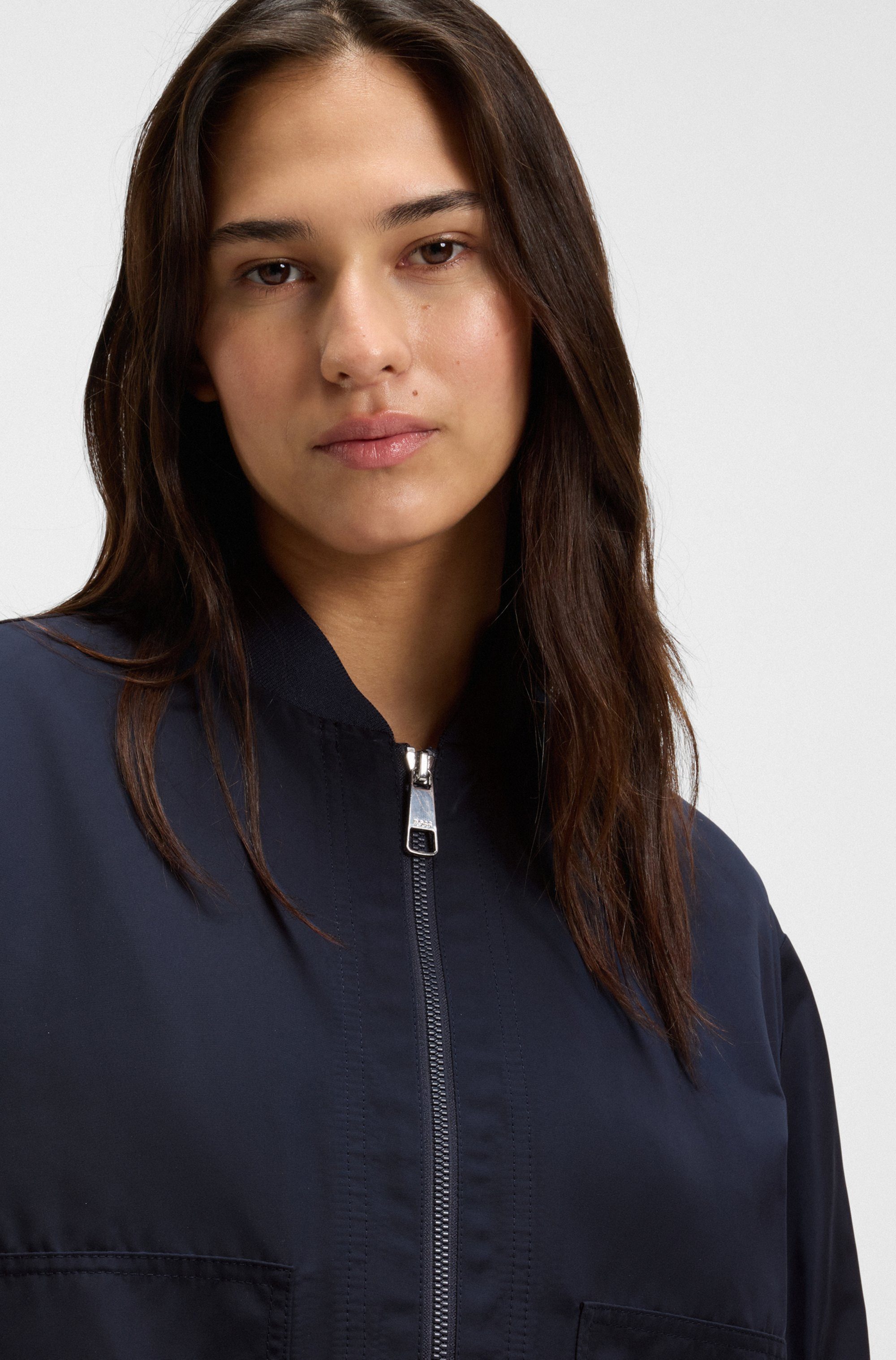 Boss Orange Bomberjack Pirosa Premium Damesmode met beschermende afwerking