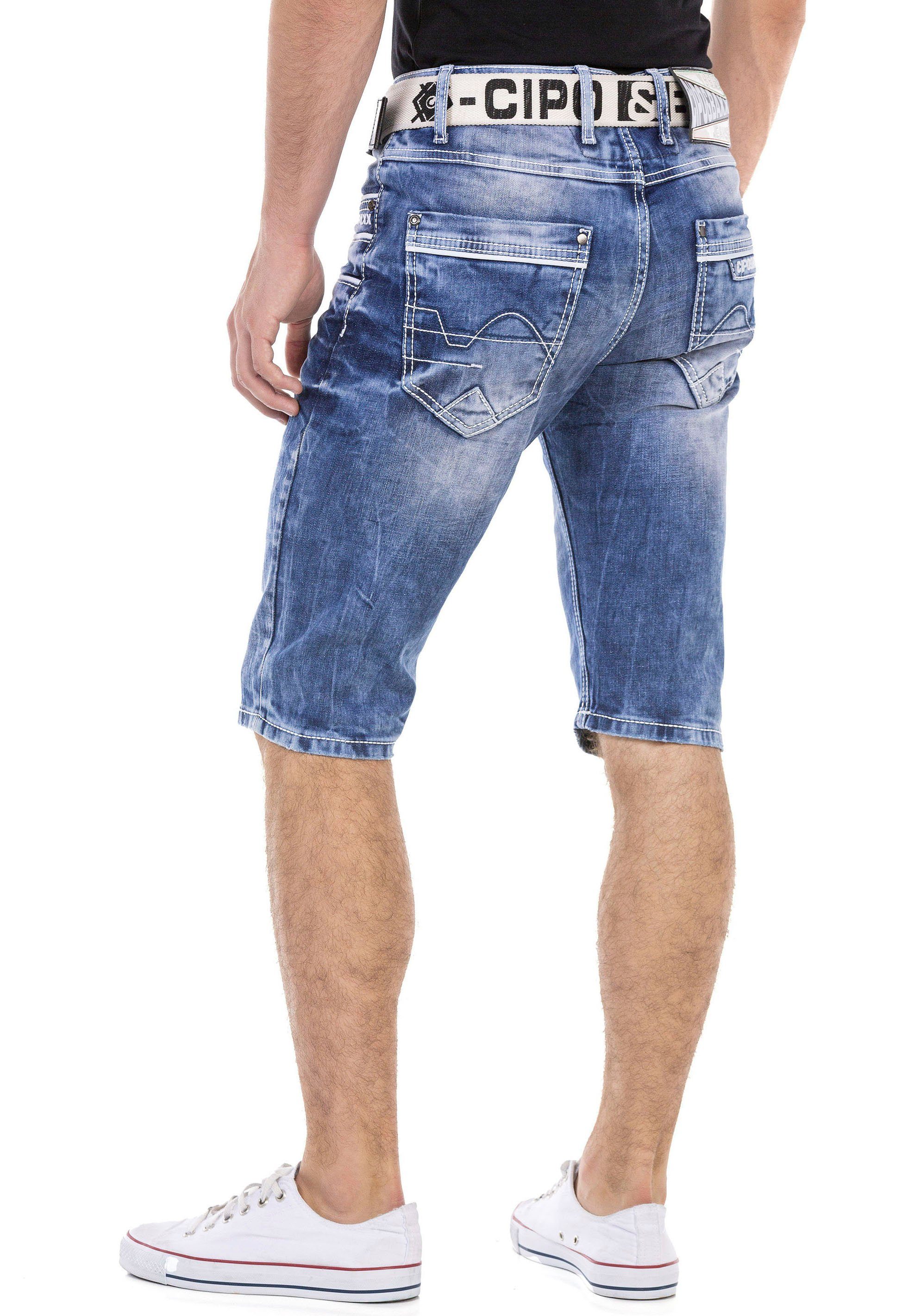 Cipo & Baxx Bermuda in denim en met markante zakken