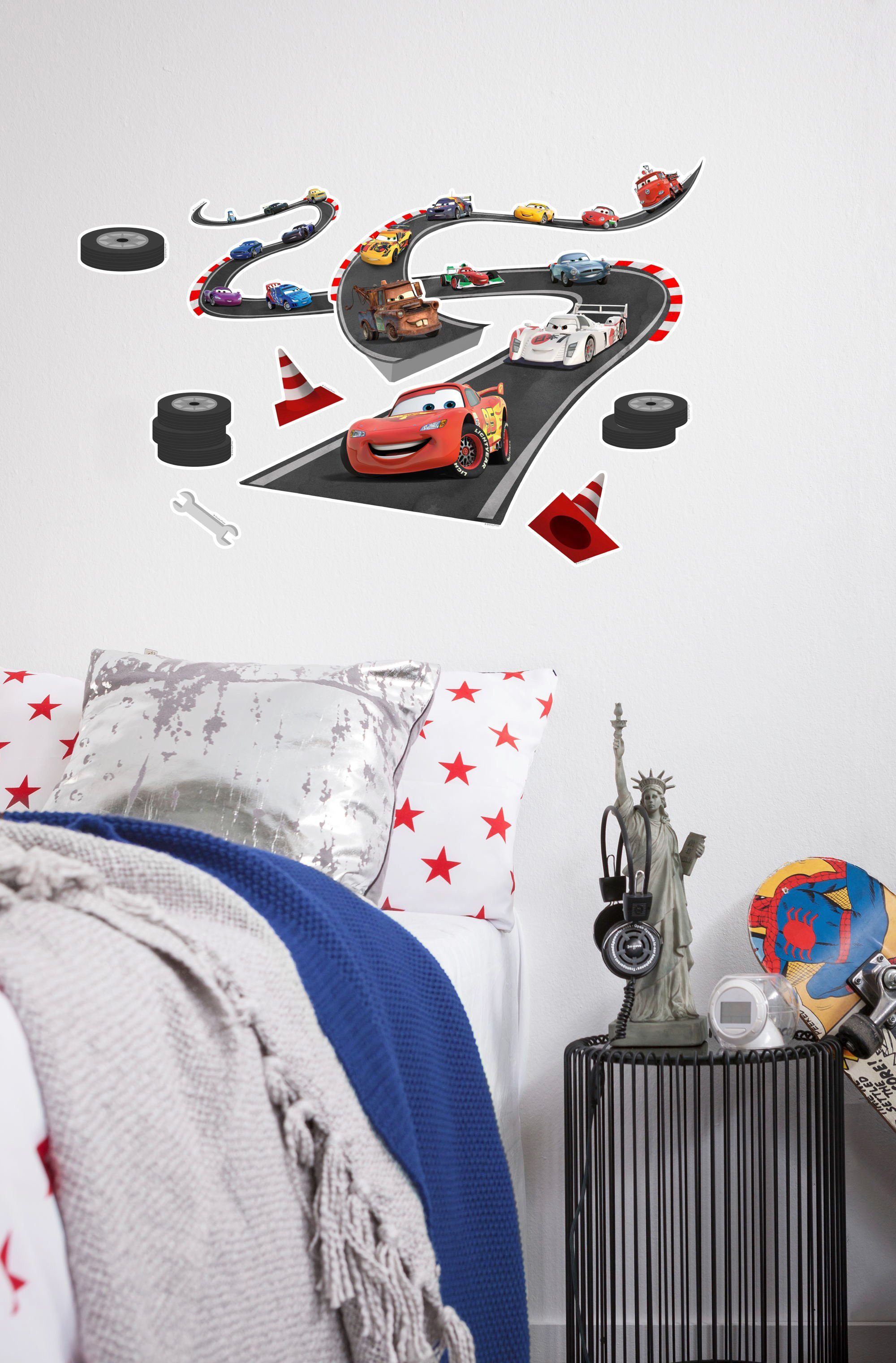 Komar Wandfolie Cars Track - afm. 50 x 70 cm zelfklevend, wandstickers, kinderkamer (9-delig)